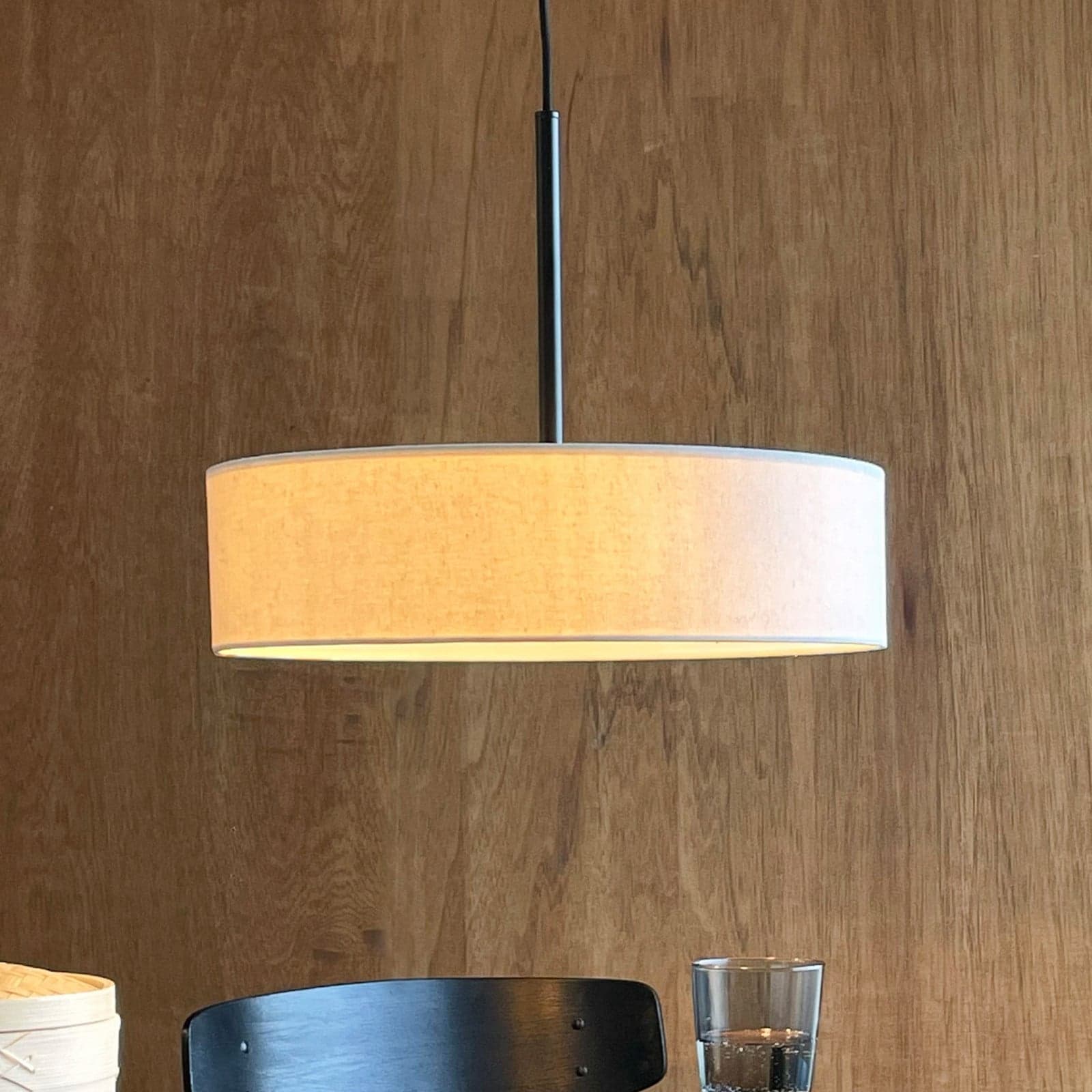 Calix pendellampe Ø45x12 natur/svart - DybergLarsen Dyberg Larsen - Spisestue - Design - Metall - Med skjerm
