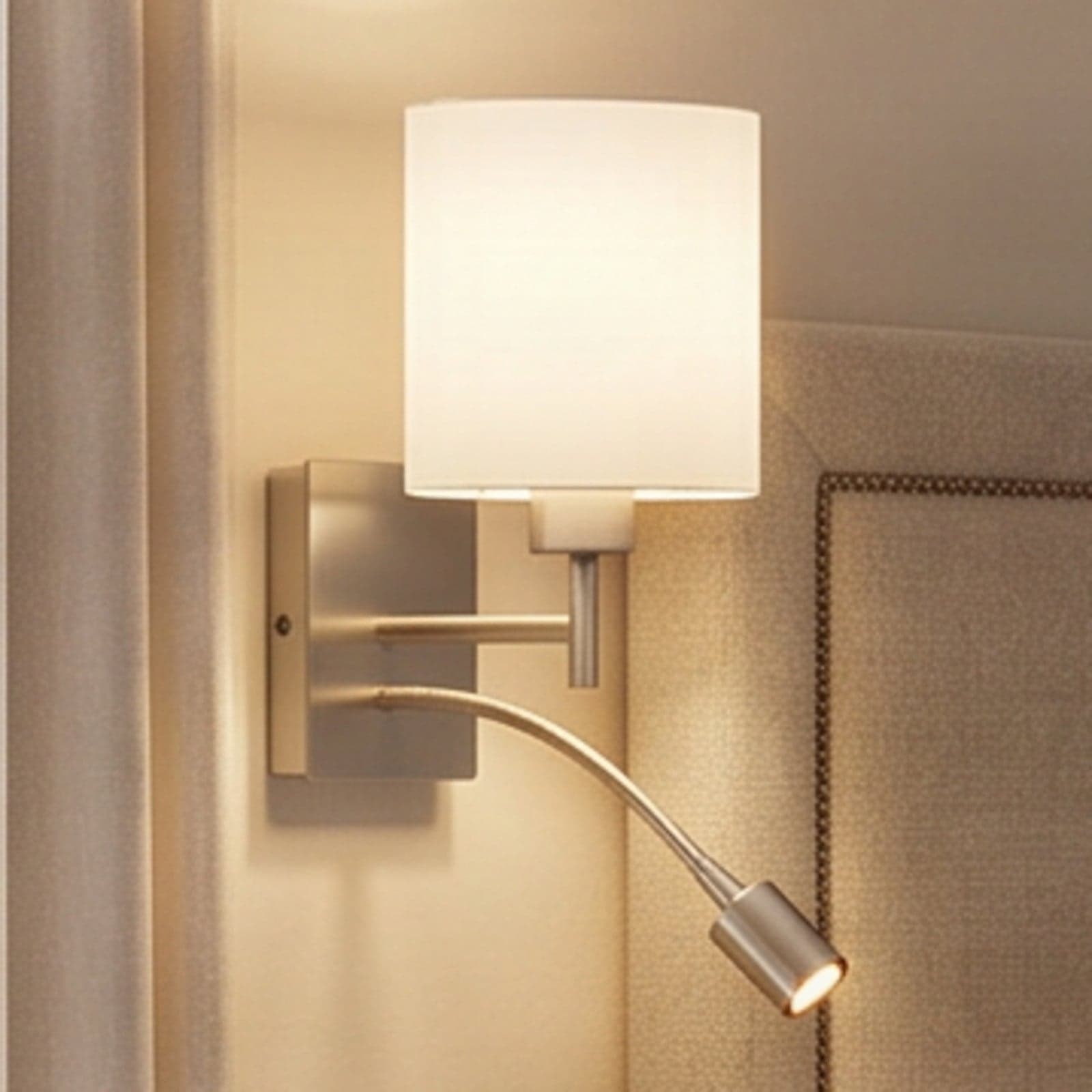 Camilo Vegglampe Nickel/White - Lindby - Stue - Moderne - Stoff / Tekstil - Med flere lyskilder