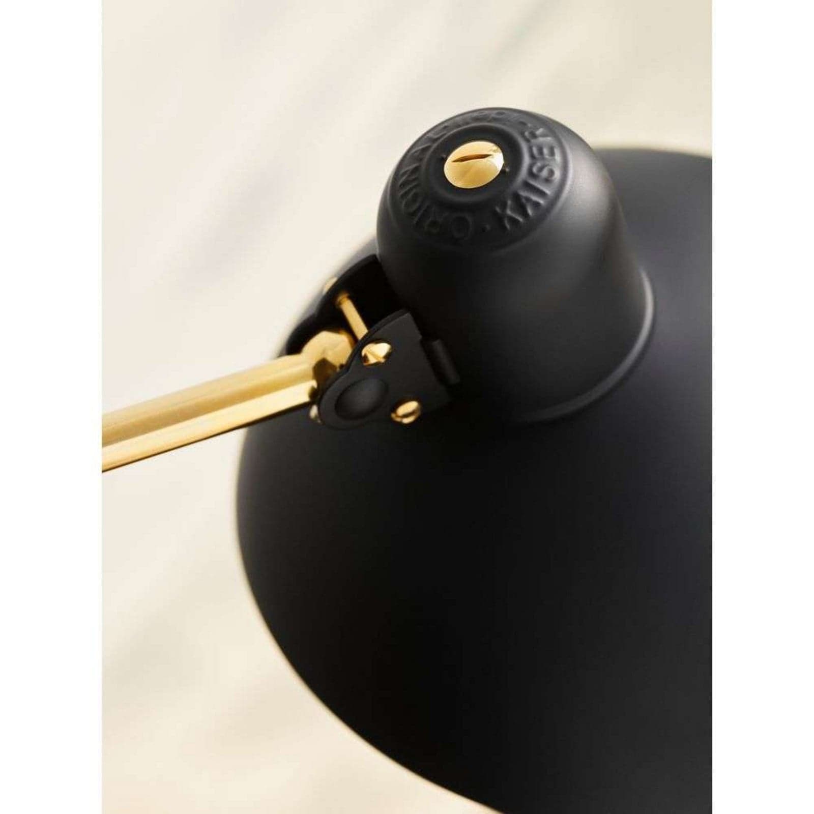 KAISER idell™ 6580-F Gulvlampe Matt Svart/Messing - Fritz Hansen - Stue - Vintage - Metall