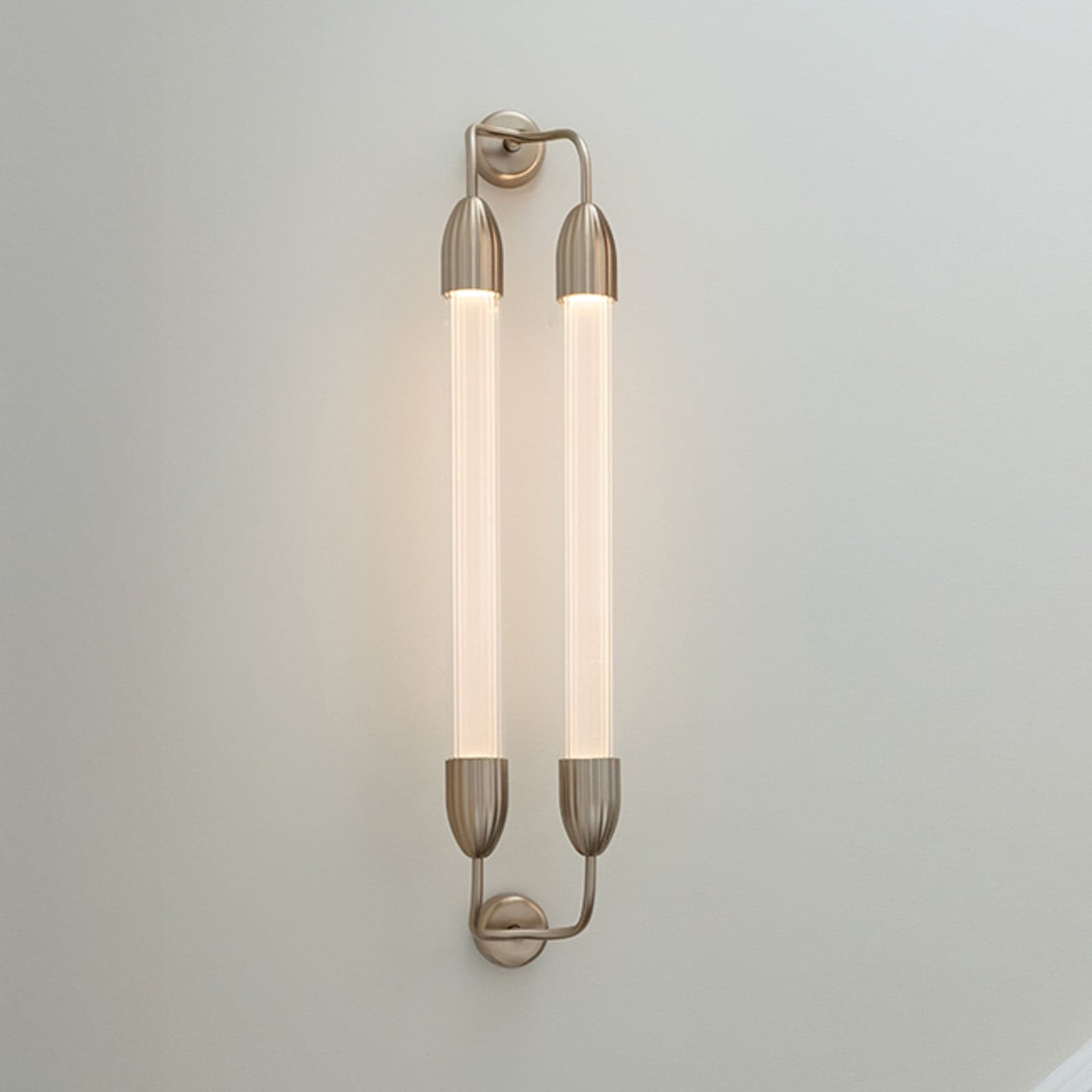 Lemon Squeeze Vegglampe Double Long Plated Brass - UMAGE - Stue - Design - Metall - Med flere lyskilder
