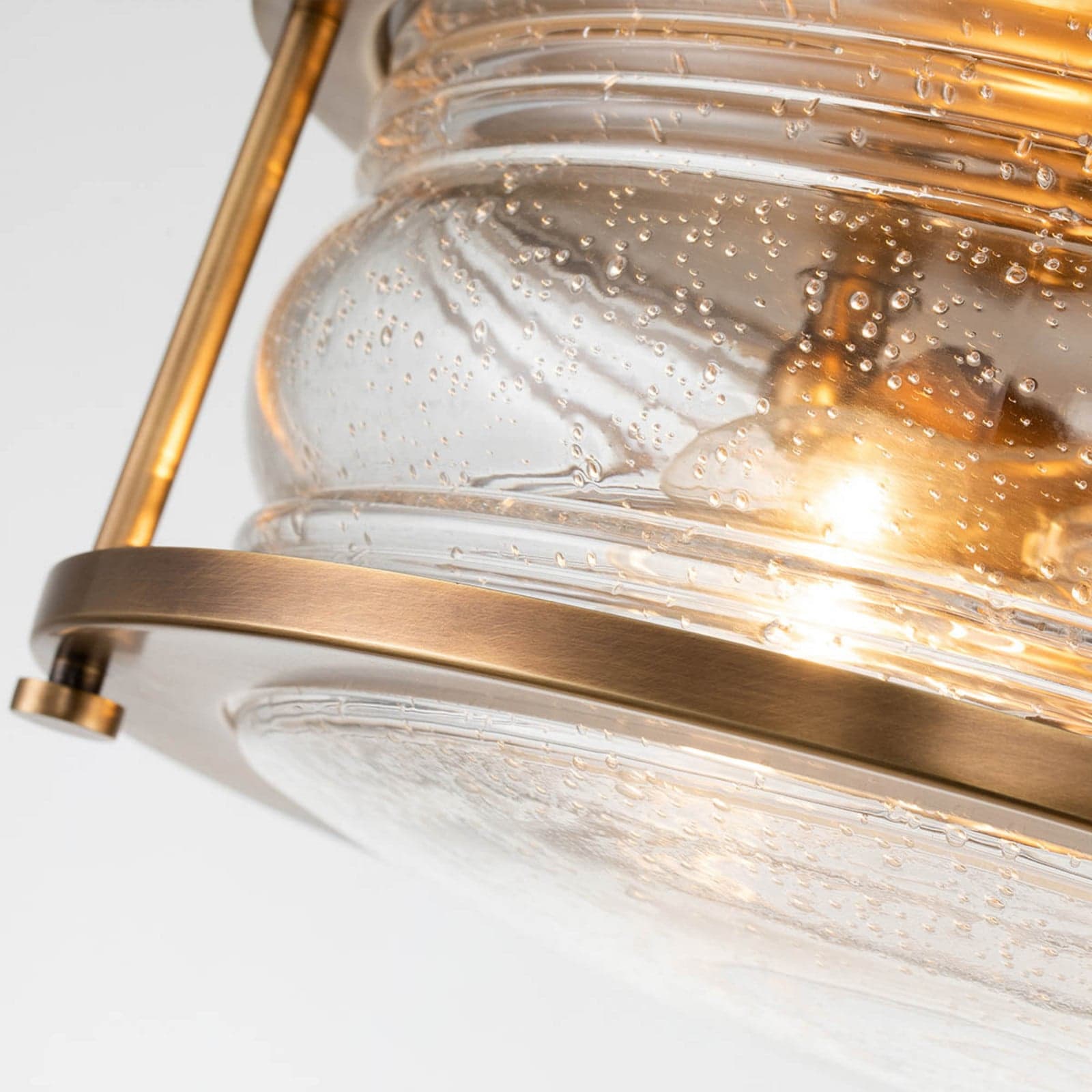 Ashland Bay taklampe til bad Ø30,5 cm, messing, IP44 – Elstead Quintiesse - Metall - Rund