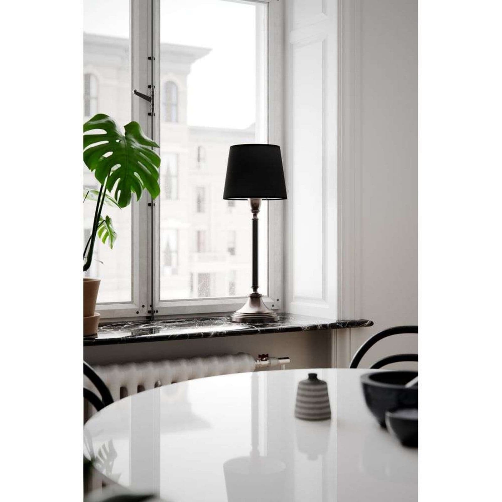 Dinant Bordlampe H60 Svart - By Rydéns - Stue - Metall