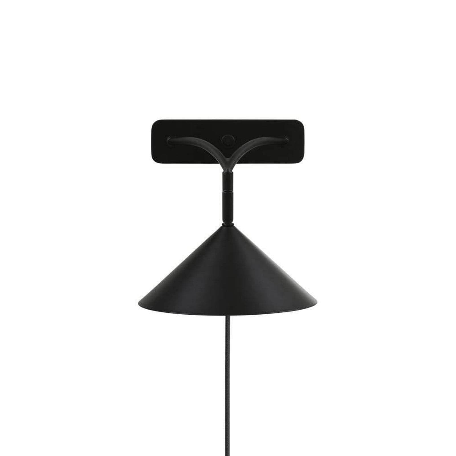 Curve Vegglampe Black - Globen Lighting - Soverom - Metall