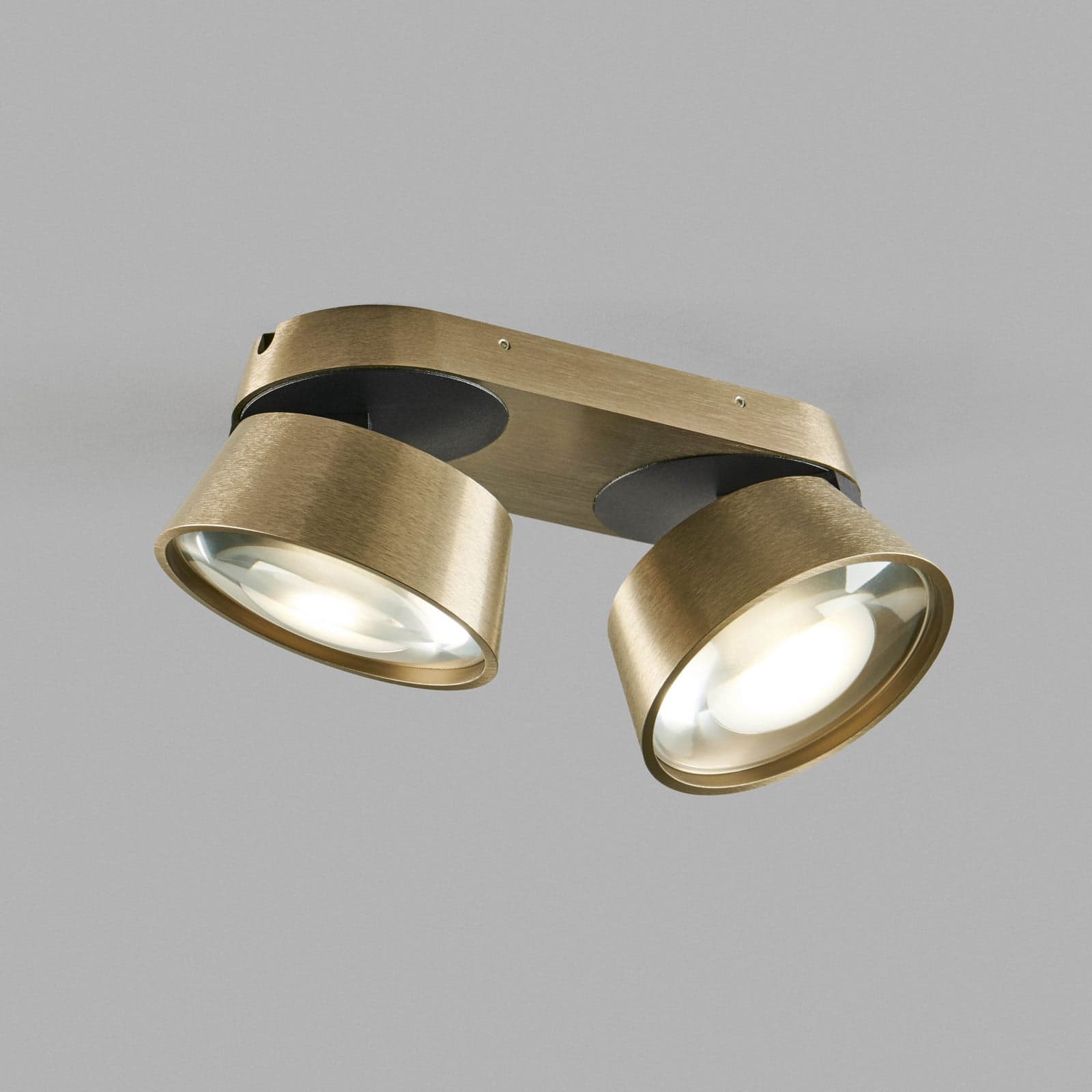 Vantage LED-spot 2 messing 2 lyskilder, justerbar - Light-Point Vantage 2 - Stue - Design - Aluminium - Med flere lyskilder