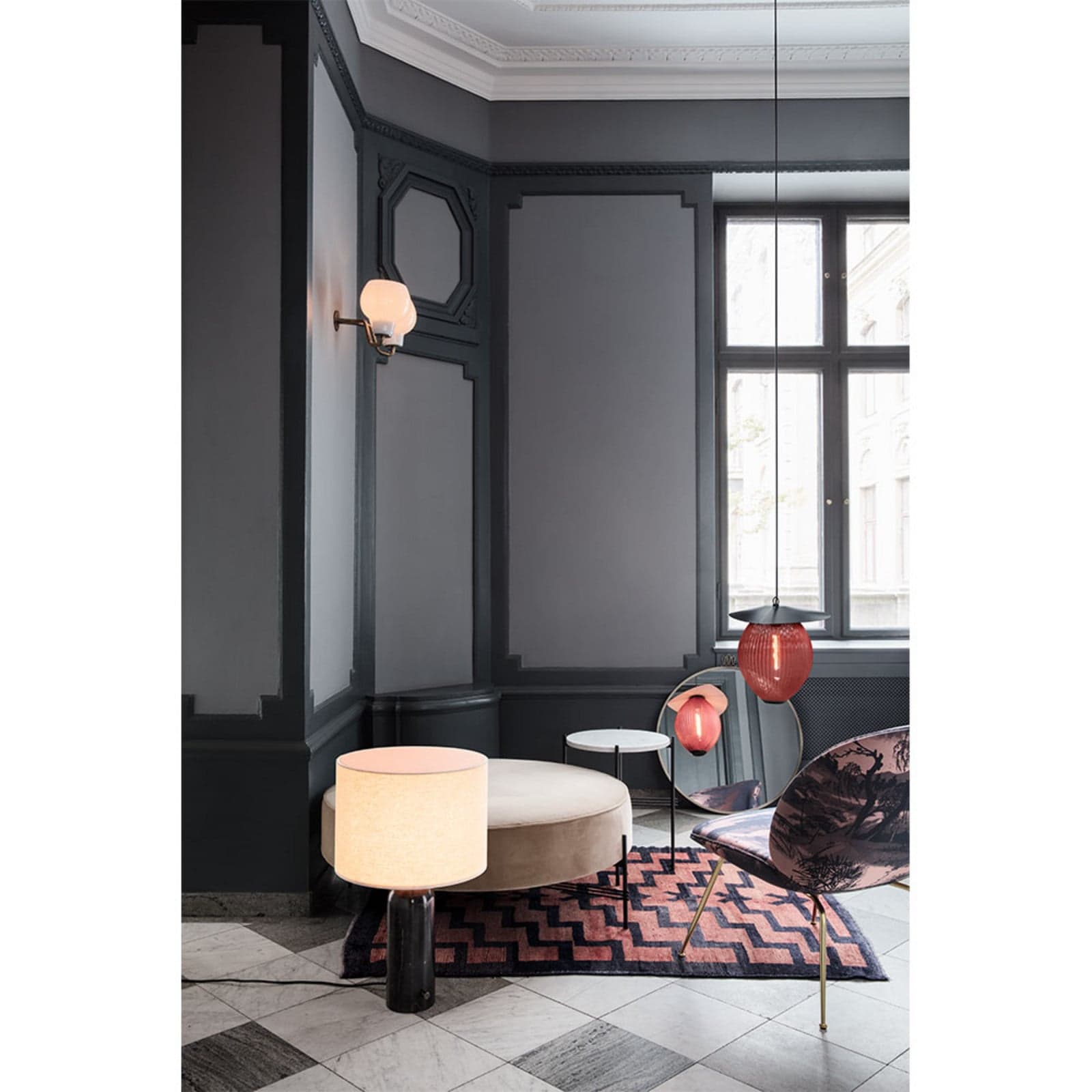 Gravity Bordlampe Small Svart Marmor/Canvas - GUBI - Stue