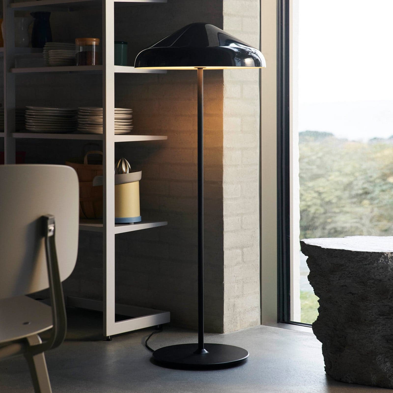 Pao Steel Gulvlampe Soft Black - HAY - Stue - Design - Metall - Med skjerm