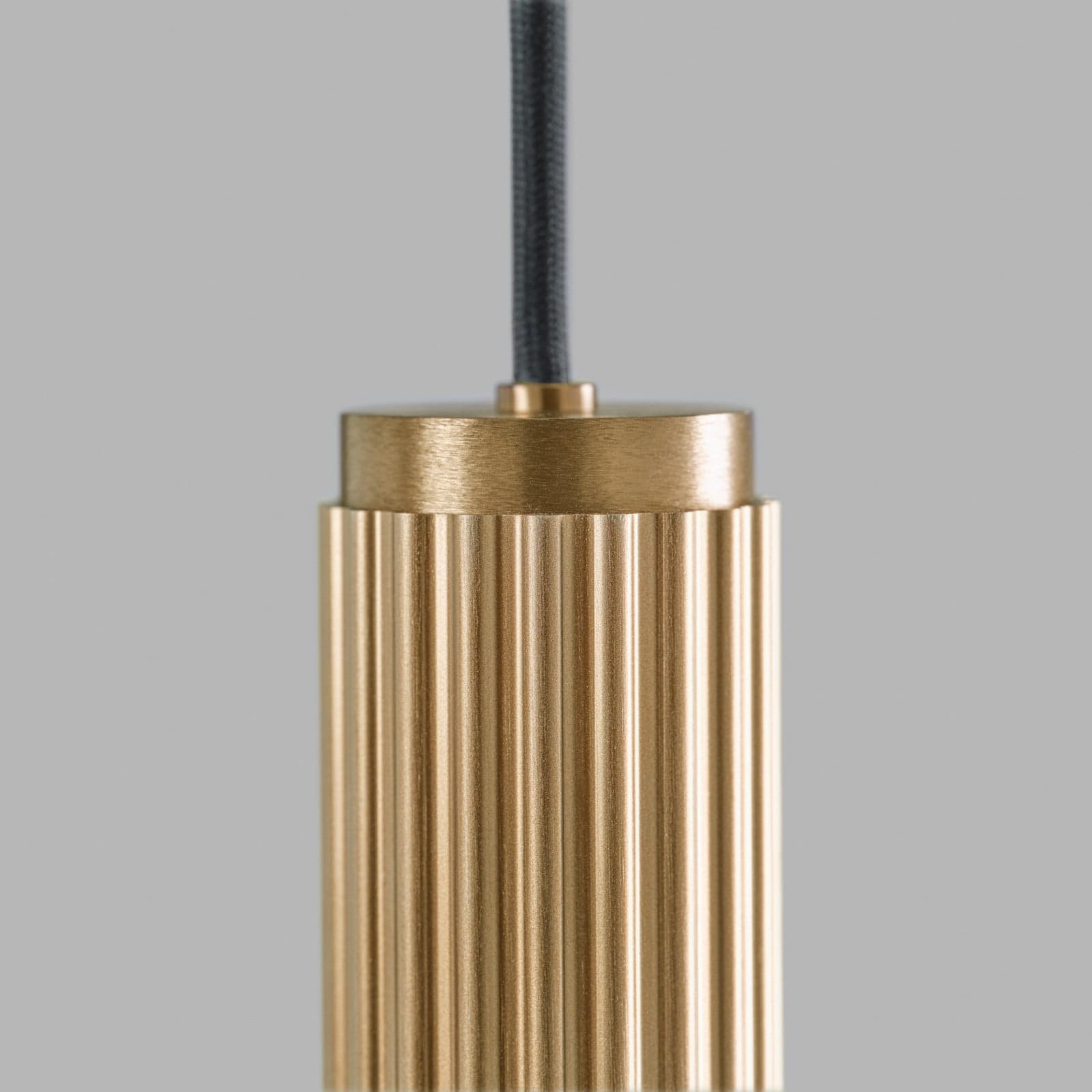 Velvet S2 Switch LED-hengelampe, messing – LIGHT-POINT Velvet S2 Switch Tune - Stue - Moderne - Aluminium - Med en lyskilde
