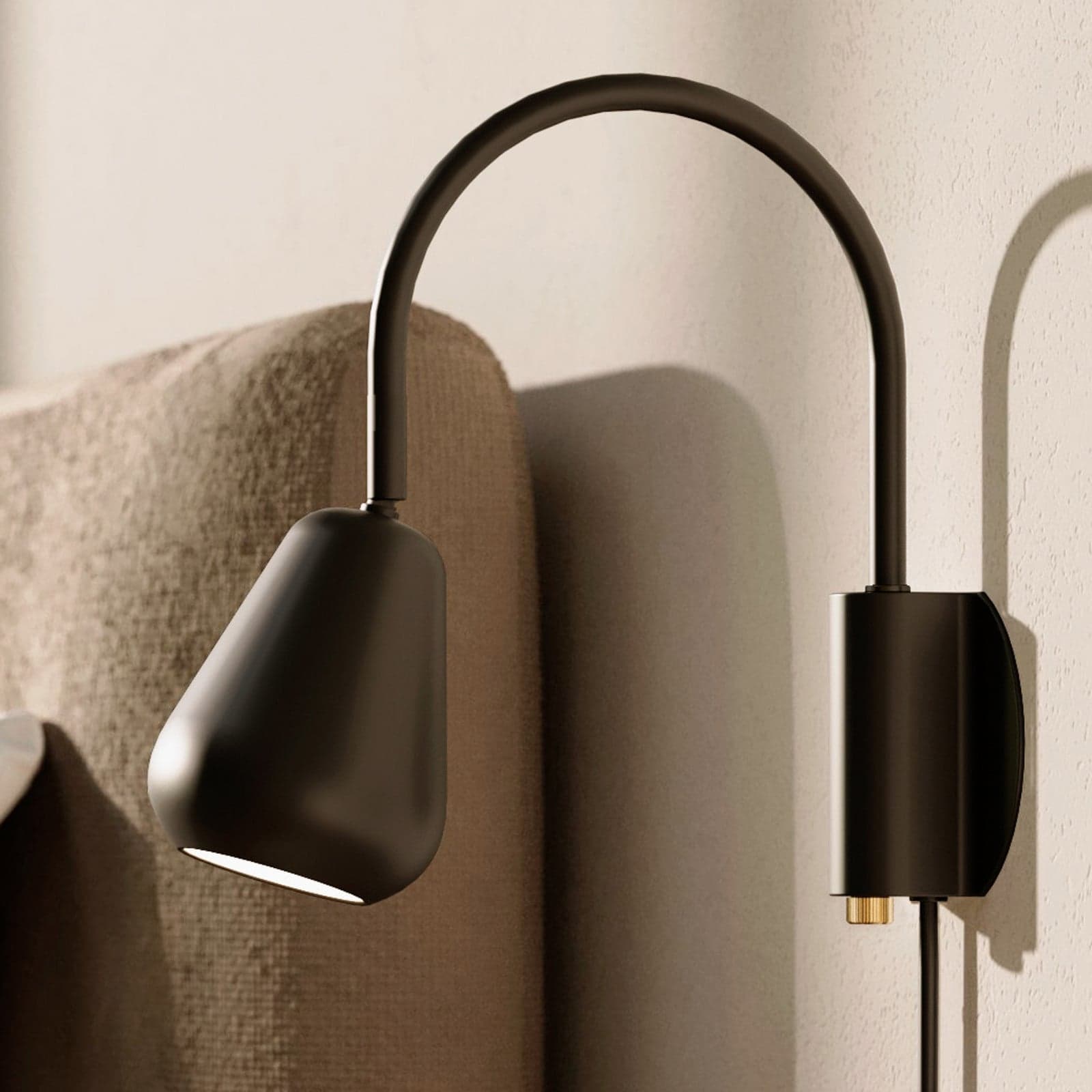 Anoli veggspot svart metall GU10-kontakt – Nuura Nuura Aps - Stue - Moderne - Med en lyskilde