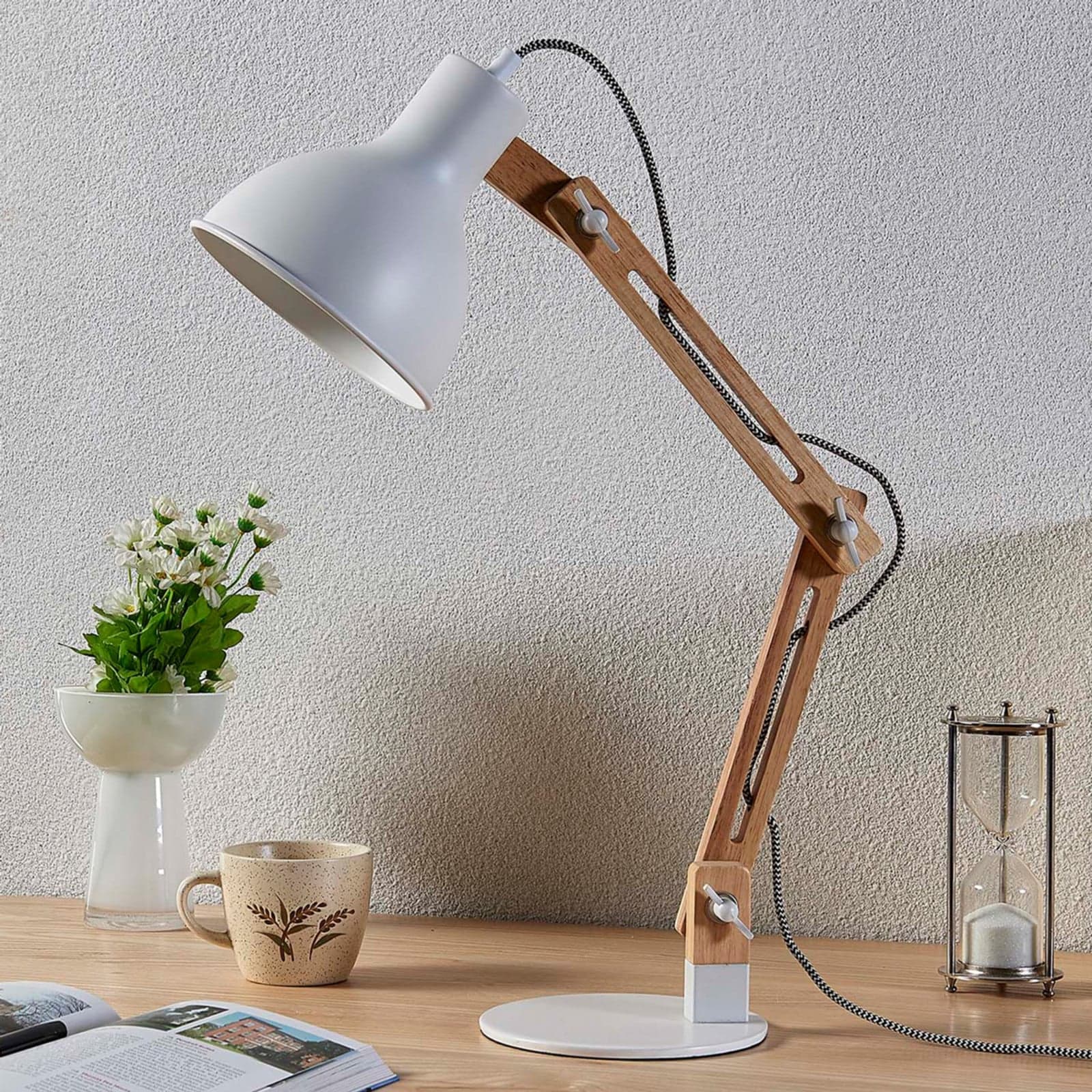 Shivanja Bordlampe White/Ash - Lindby - Arbeidsrom / kontor - Moderne - Tre - Med en lyskilde