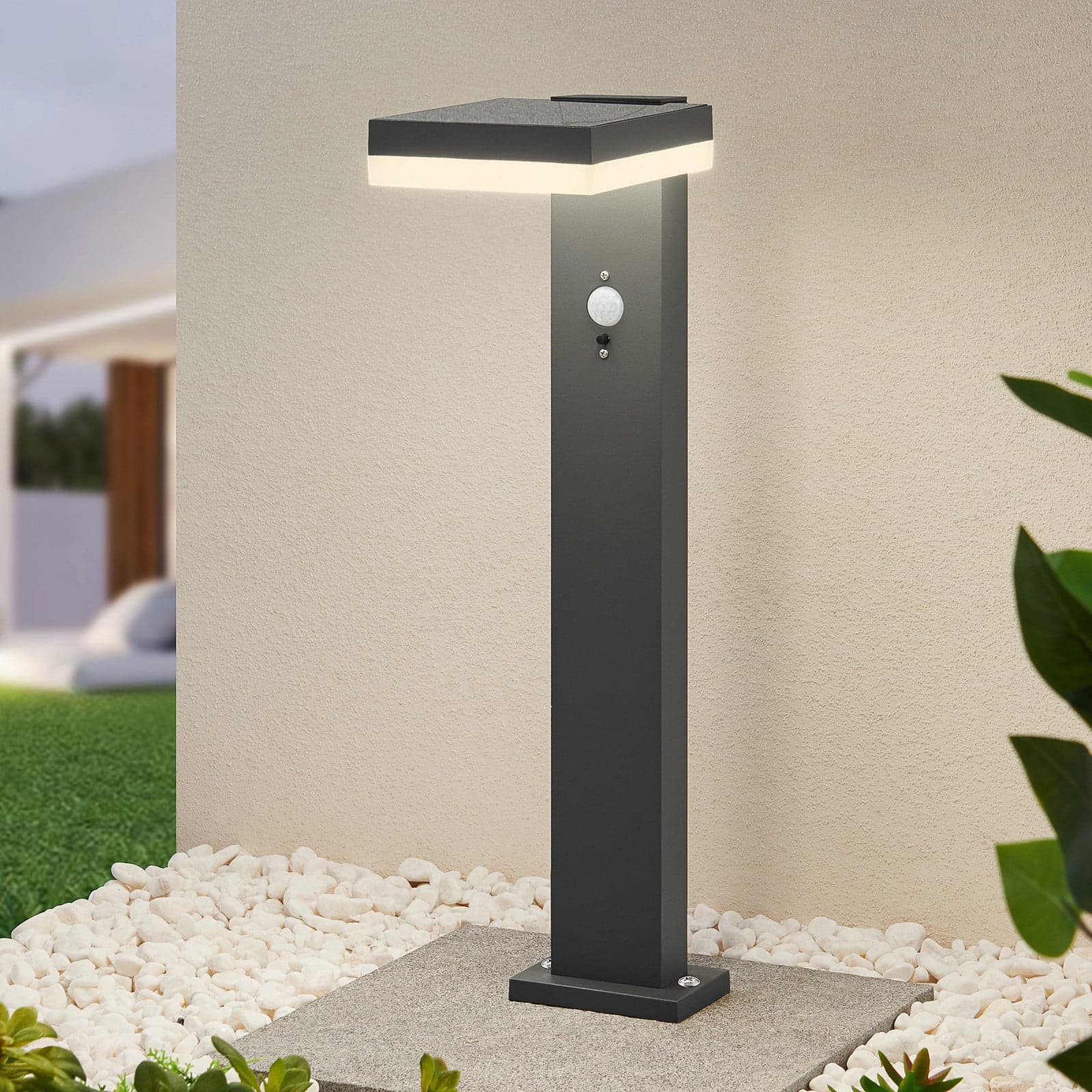 Laira Solcelle Hage Lampe w/Sensor Anthracite - Lindby - Moderne - Metall - Med en lyskilde