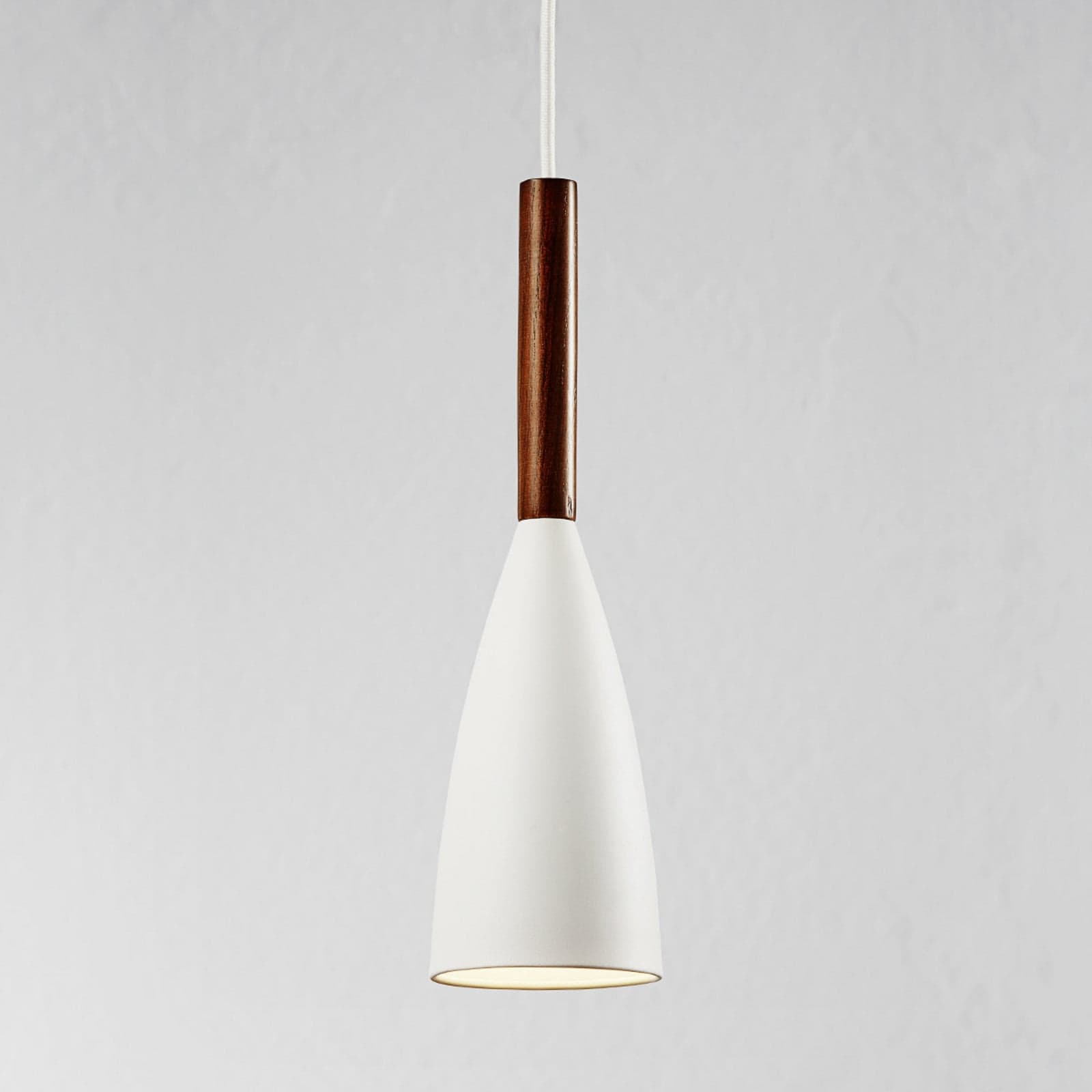 Pure Pendellampe Hvit/valnøtt - DFTP DFTP by Nordlux - Stue - Moderne - Metall - Med en lyskilde