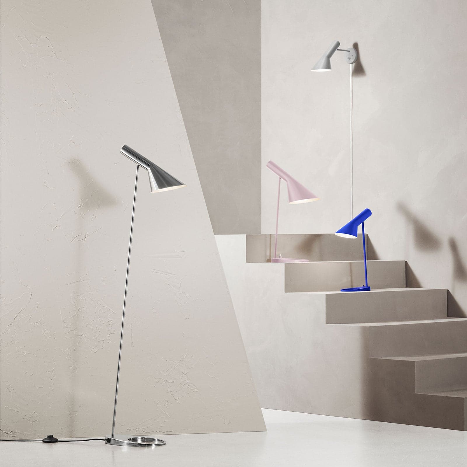 AJ Gulvlampe Polished Steel - Louis Poulsen - Stue - Design - Metall - Med en lyskilde