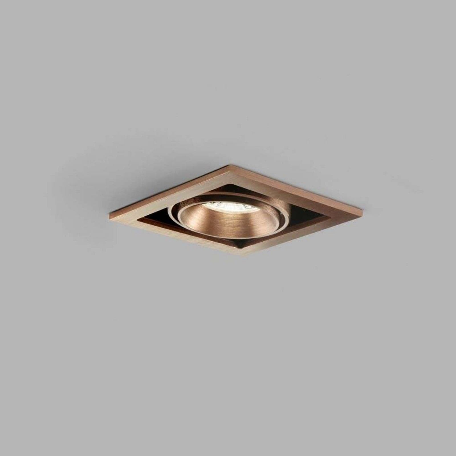 Ghost 1 innfelte spotlights 6W 2700/3000K rosagull - LIGHT-POINT - Stue - Metall