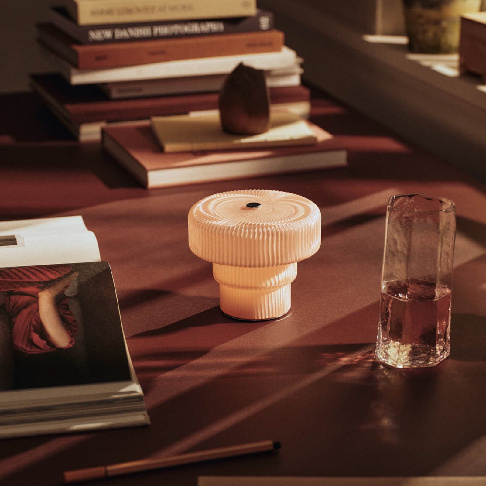 Ripple Portable bordlampe, rosé, 10 cm, glass - ferm LIVING - Stue - Med en lyskilde