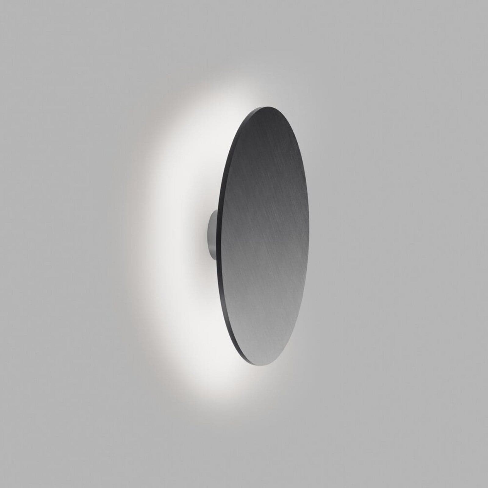 Soho W5 vegglampe Ø50 cm, IP54, varmhvit, grå - LIGHT-POINT - Terrasse - Aluminium