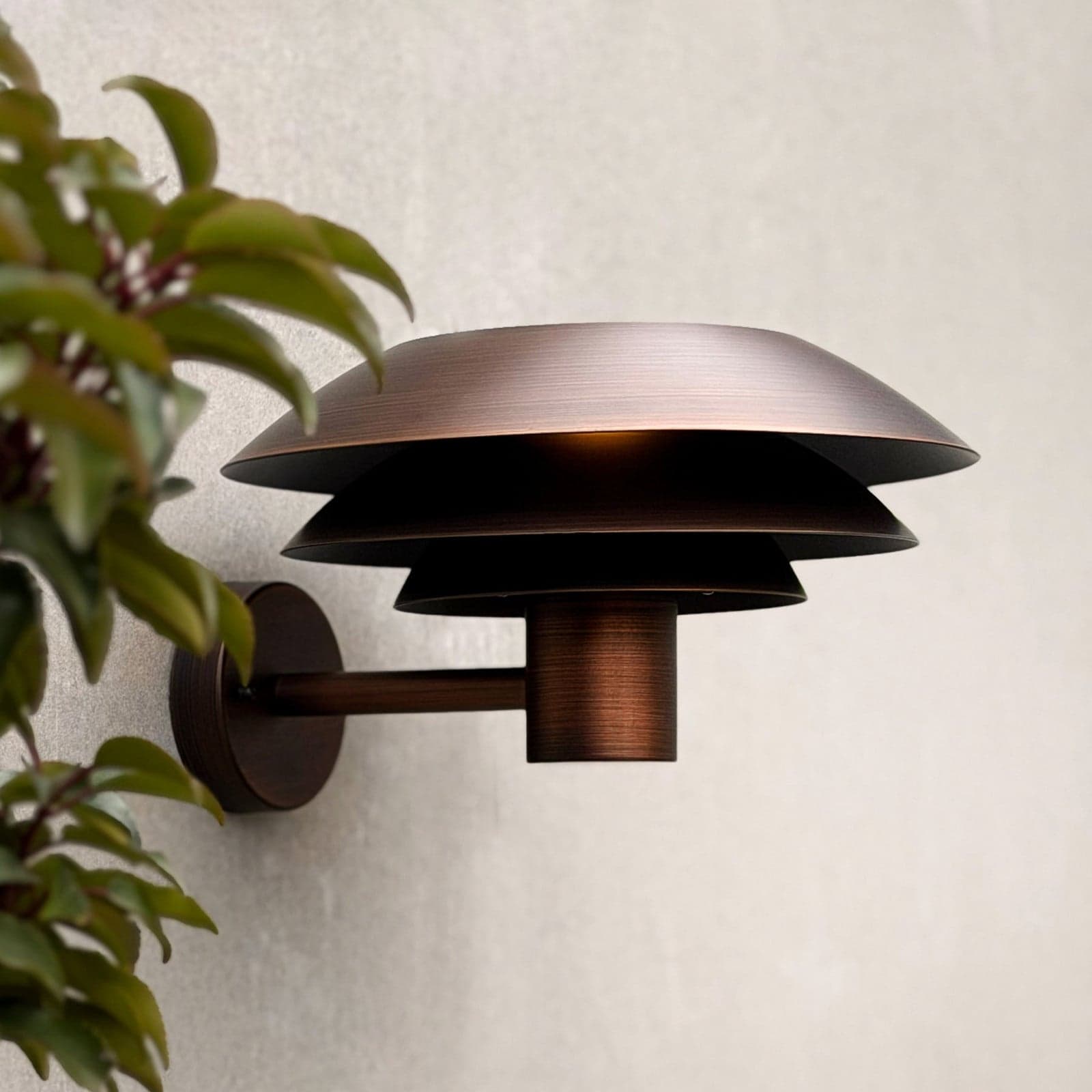DL31 Utendørs vegglampe, antikk kobber, metall – Dyberg Larsen DL31 Outdoor - Skandinavisk - Med en lyskilde