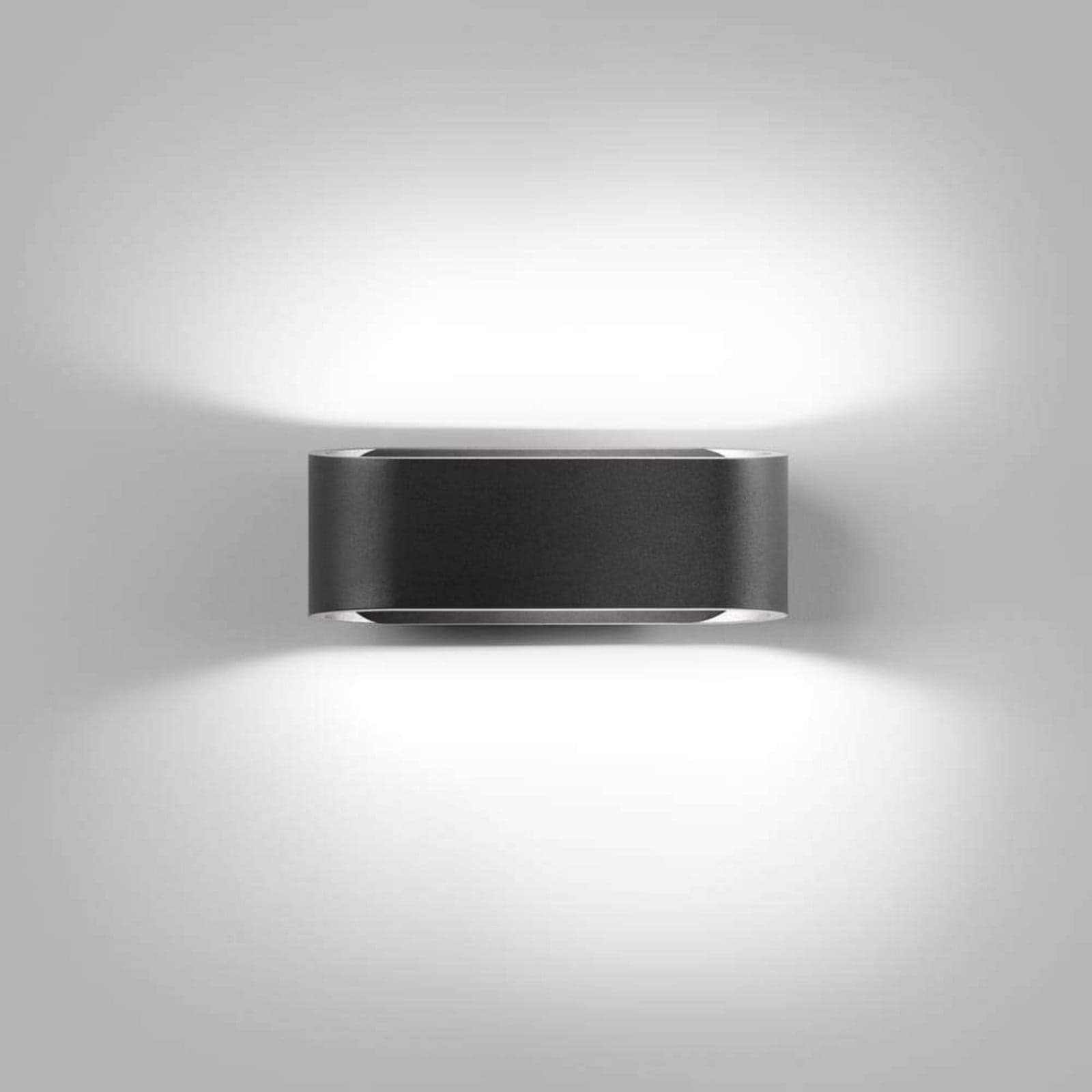 Aura W1 Vegglampe 2700/3000K Black - LIGHT-POINT - Stue - Aluminium