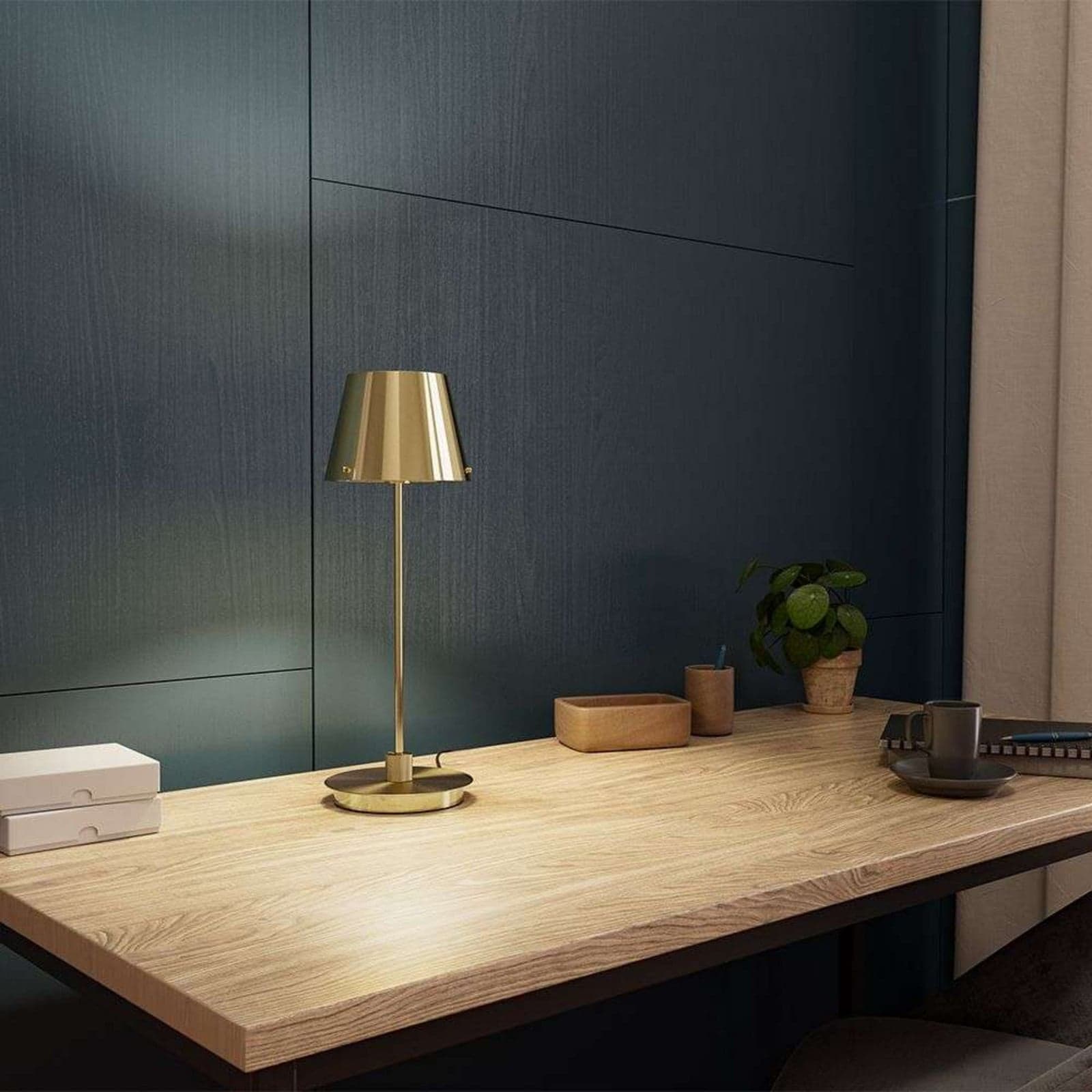 Gil il Grande Bordlampe Satin Brass/Satin Brass - Herstal - Stue - Metall