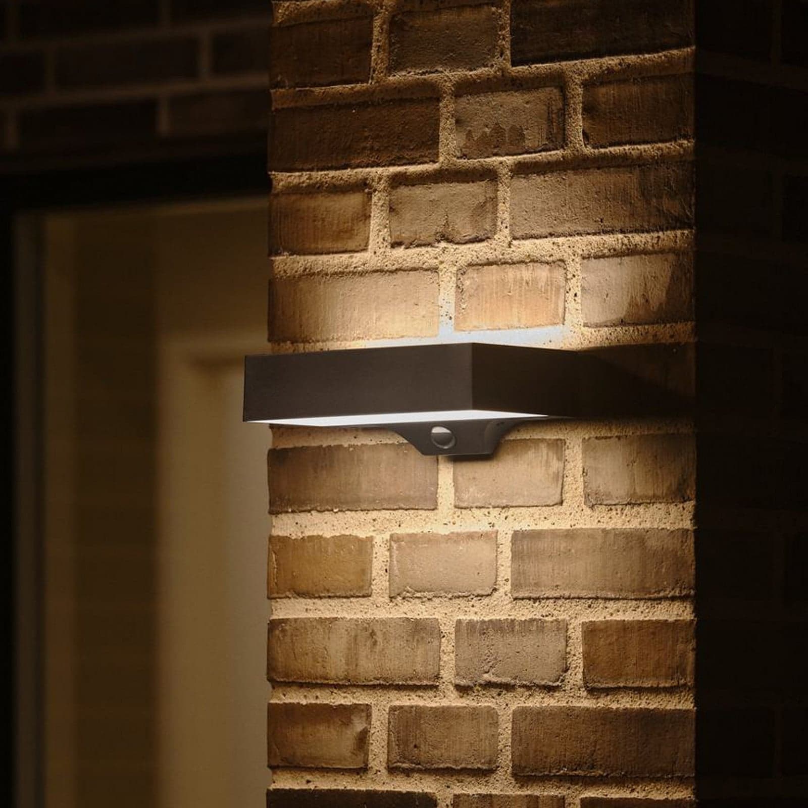 Monay Square LED-solcellelampe for utendørs bruk, svart, IP44 – Nordlux - Terrasse - Skandinavisk - Plast - Med en lyskilde