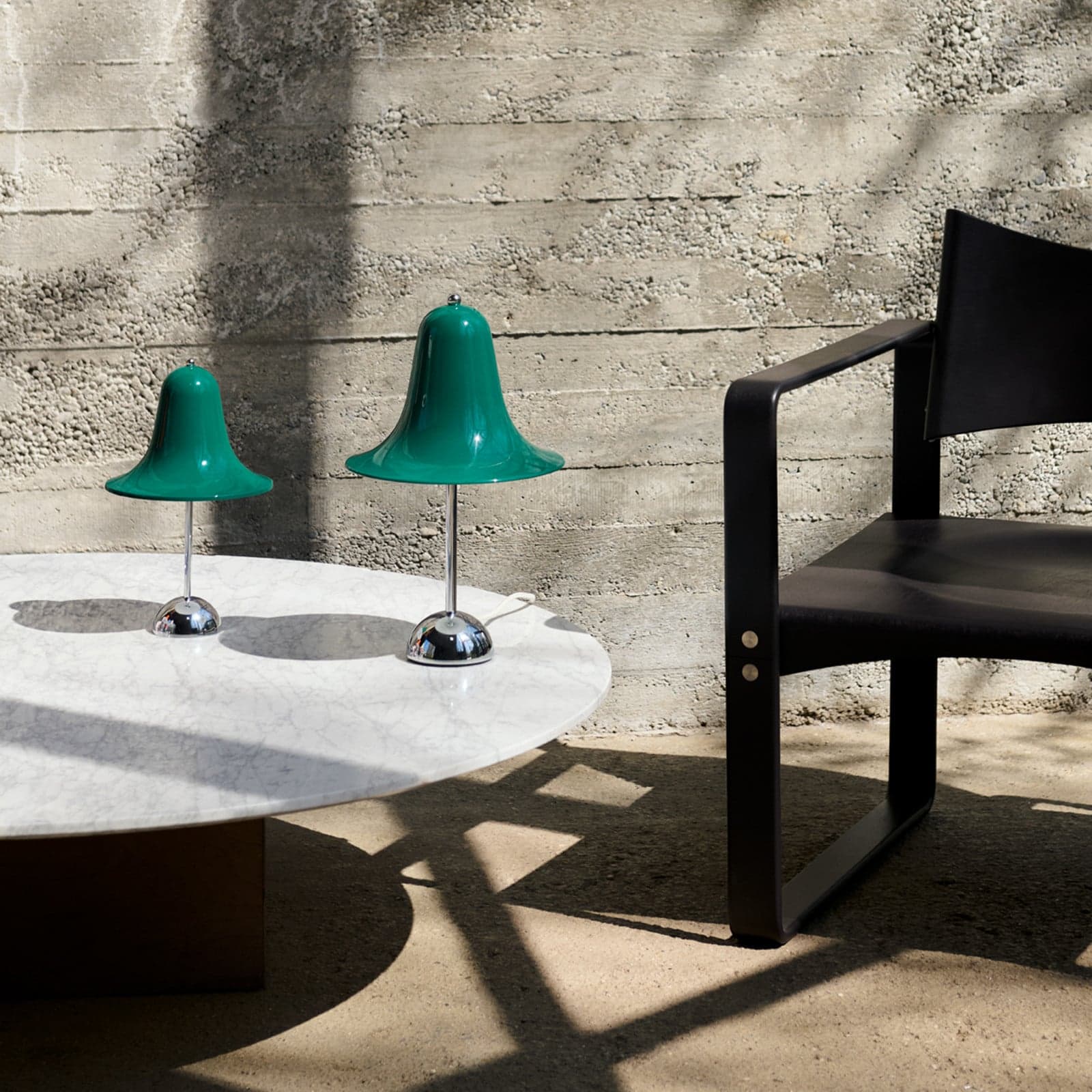 Pantop bordlampe Ø 23 cm mørk blågrønn - VERPAN - Stue - Design - Metall - Med skjerm