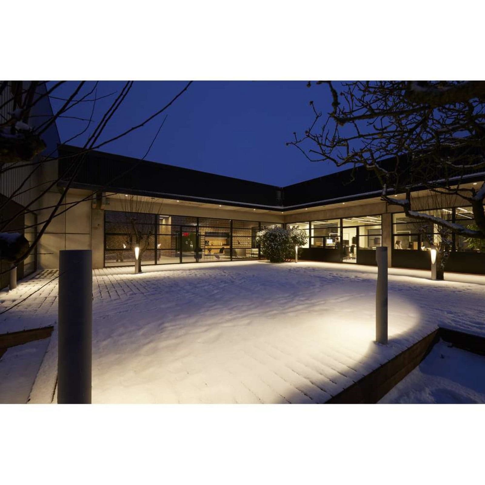 Flindt Garden LED hagebelysning Short 2700K med spyd + Connector Aluminium - Louis Poulsen - Terrasse