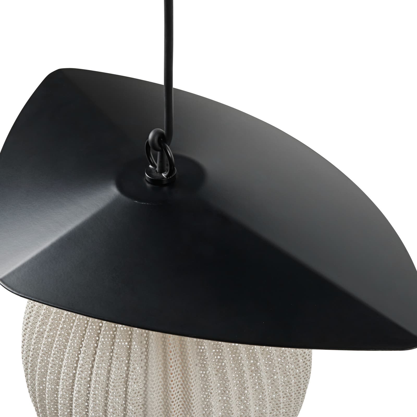 Satellite utendørs pendellampe Ø27 Cream White/Black - Gubi - Balkong - Design - Rustfritt stål - Med en lyskilde