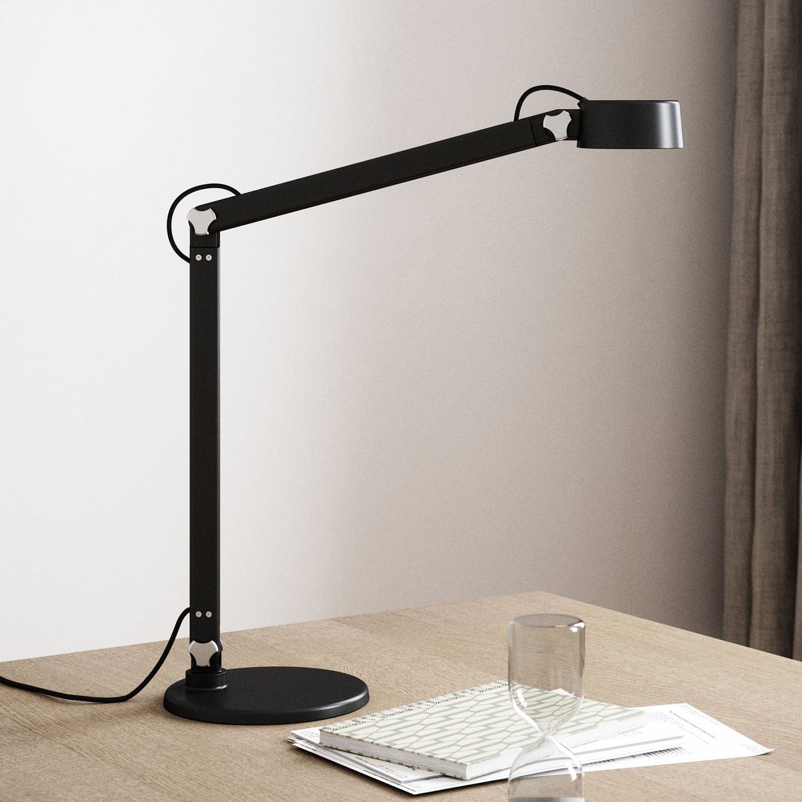 Nobu Bordlampe Black - DFTP DFTP by Nordlux - Arbeidsrom / kontor - Moderne - Metall - Med en lyskilde