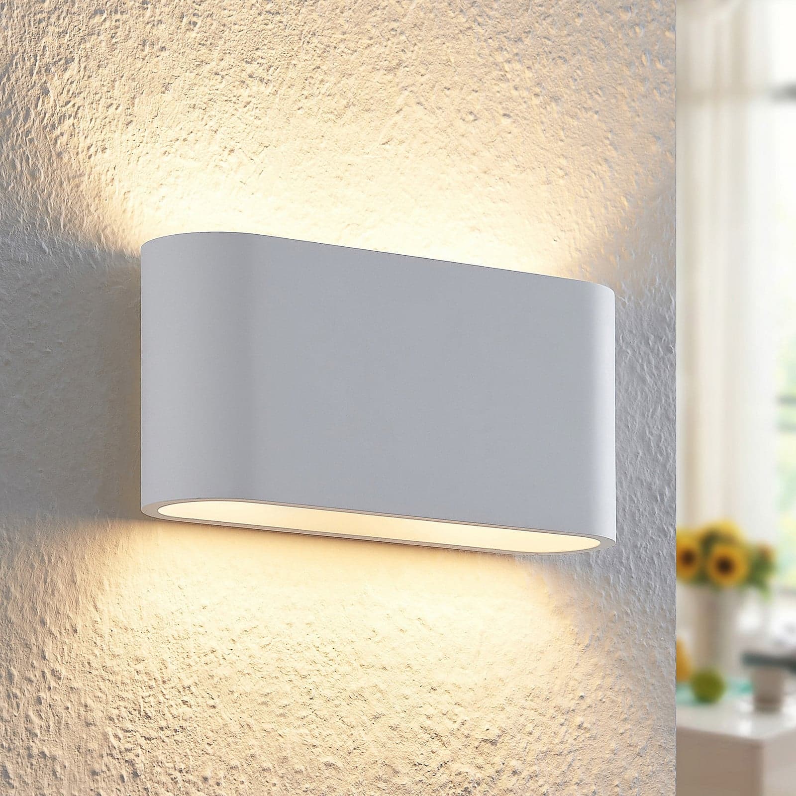 Mavora Vegglampe White - Lindby - Stue - Moderne - Gips / Leire - Kantet
