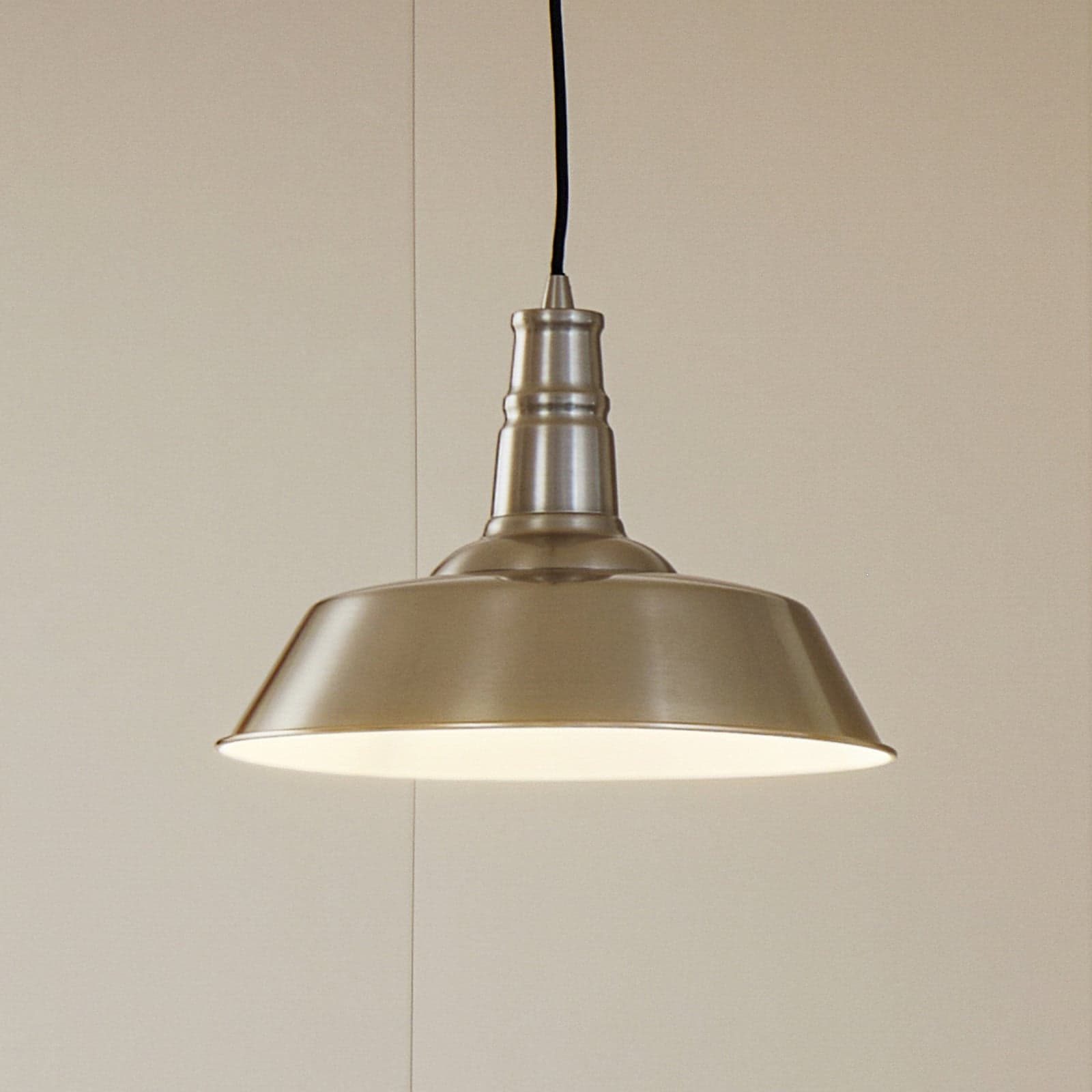 Laylan Pendel Ø36 Nickel/Hvit - Lindby - Spisestue - Moderne - Metall - Med en lyskilde