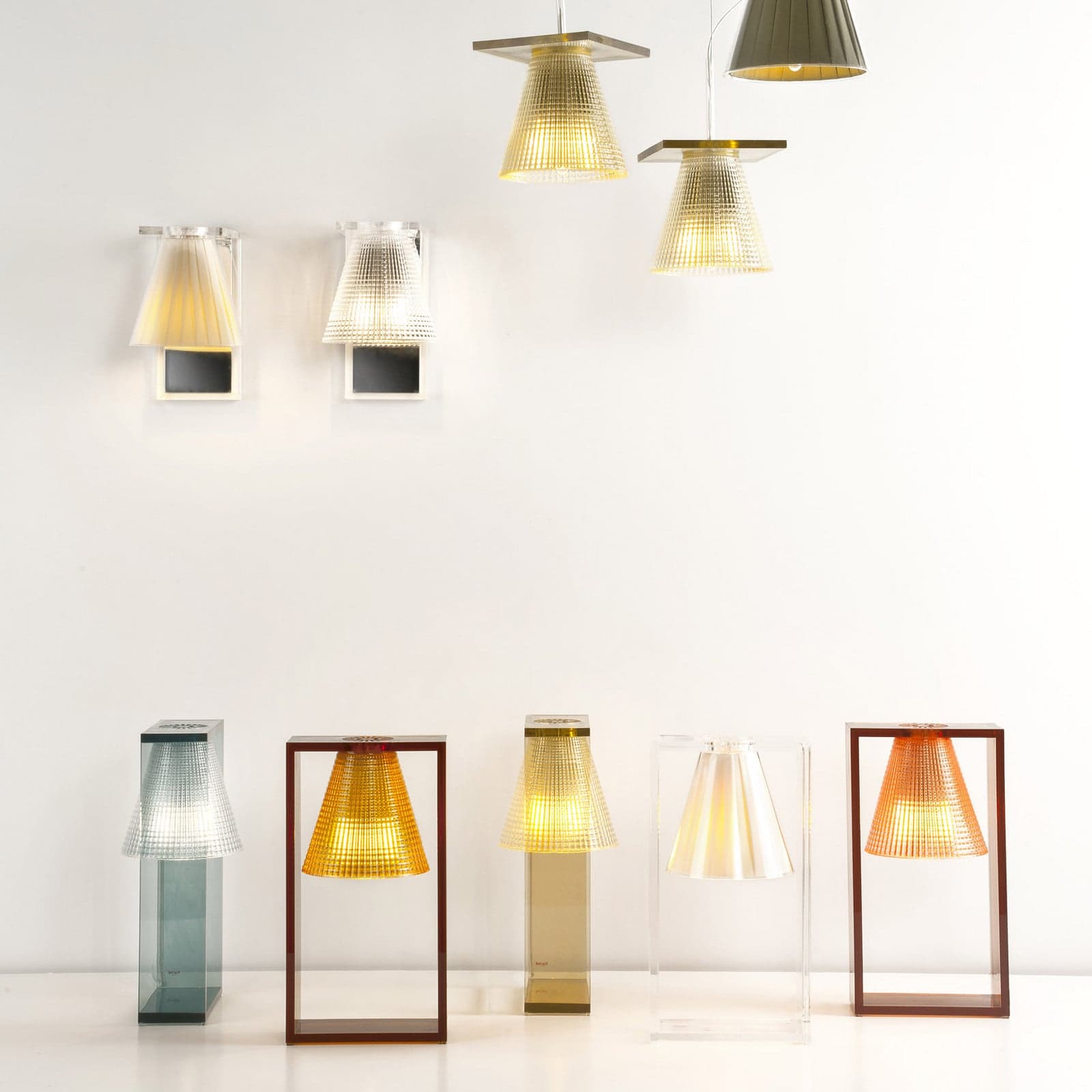 Light Air Vegglampe Sculped Rav - Kartell Light-Air - Stue - Design - Plast - Med en lyskilde