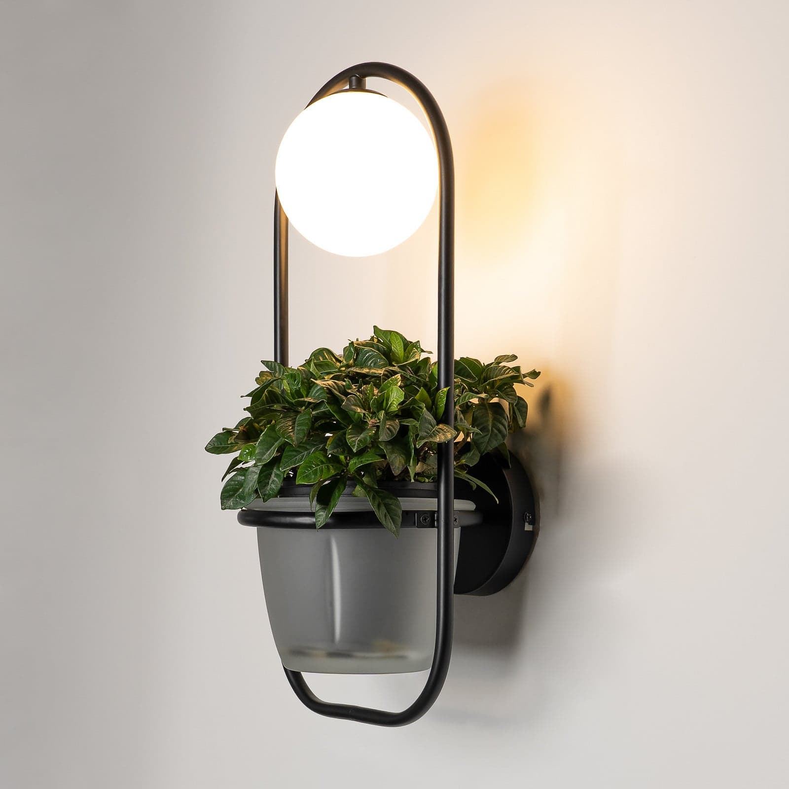 Orna Vegglampe Black/Opal - Lindby - Stue - Moderne - Metall - Med en lyskilde