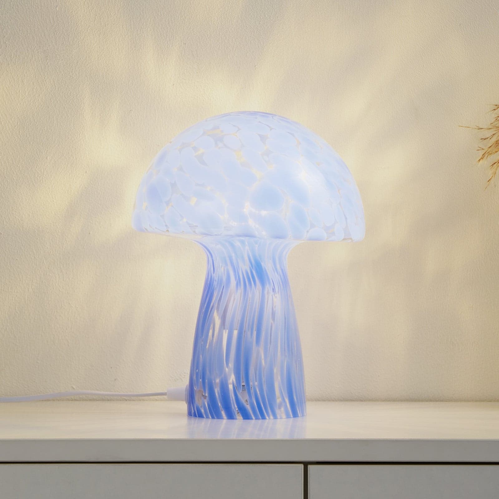 Hubi Bordlampe Blå - Lindby - Stue - Moderne - Glass - Med en lyskilde