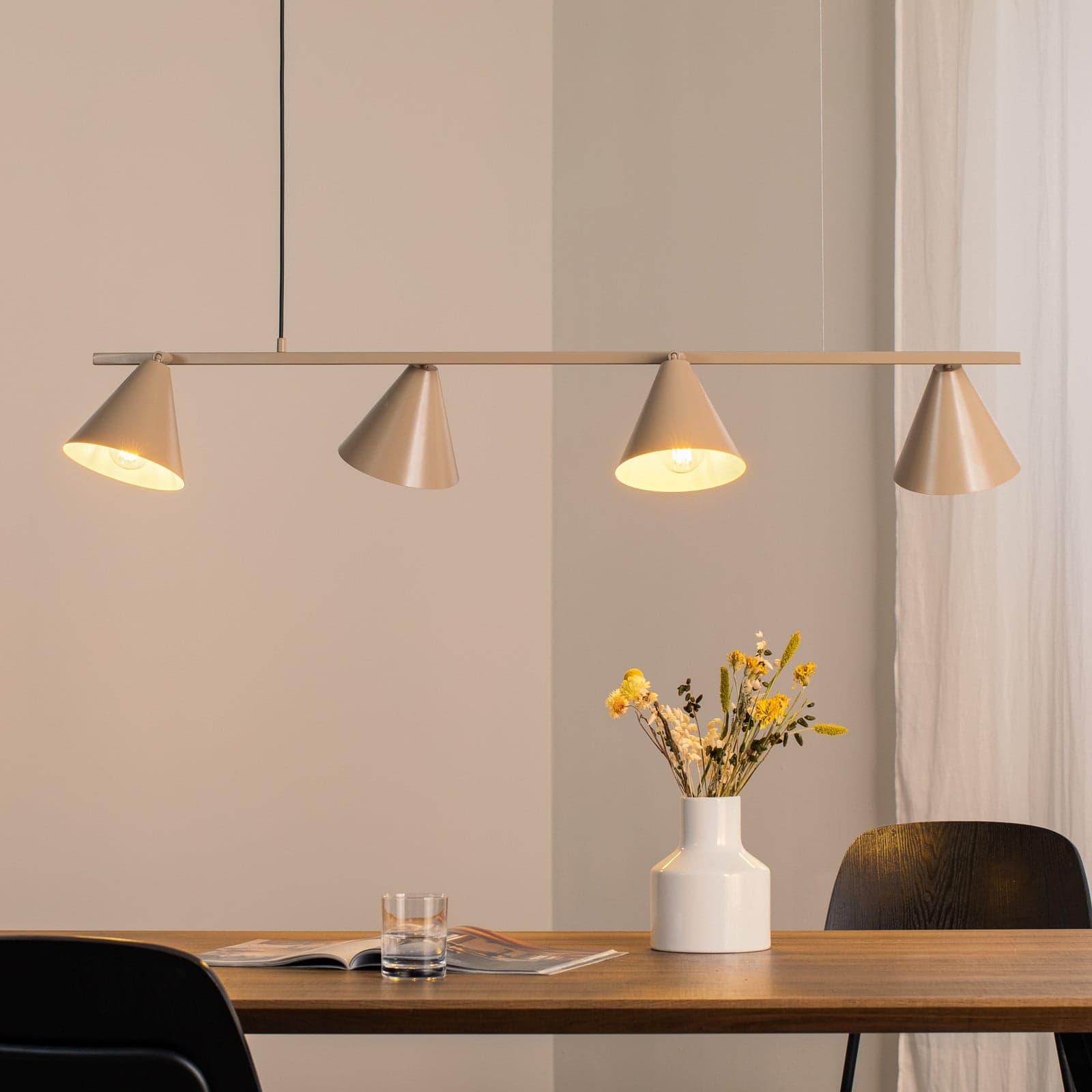 Form 4 hengelampe i beige metall, 4 lyskilder – ALDEX Hängeleuchte Form 4 - Spisestue - Moderne - Med flere lyskilder