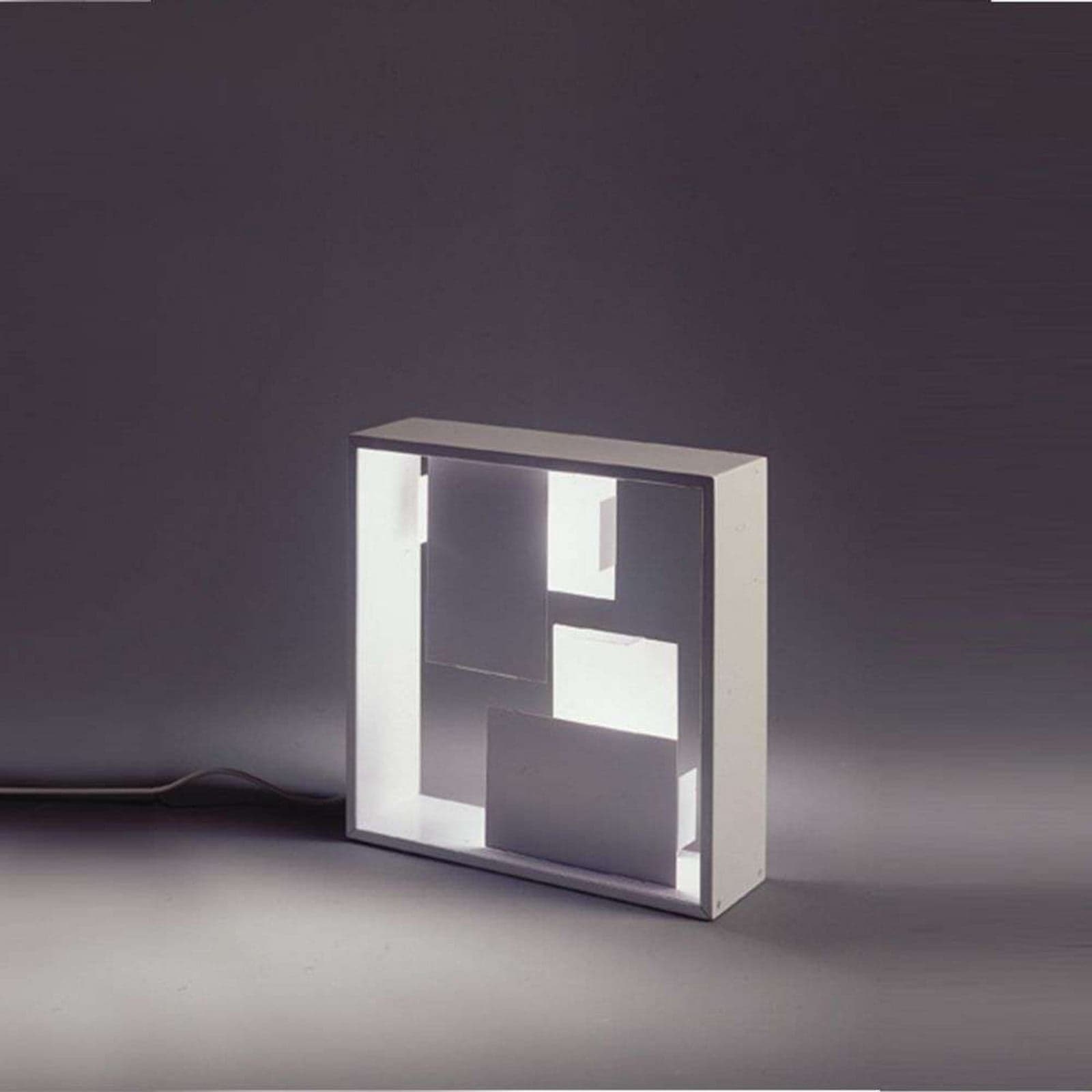 Fato T/W Bordlampe/Vegglampe White - Artemide - Stue - Metall
