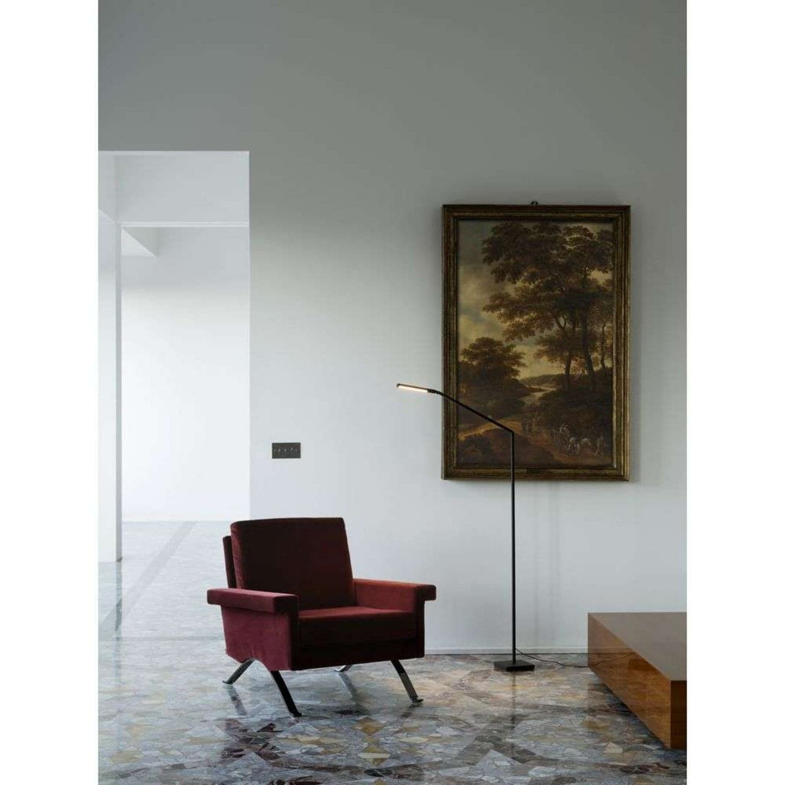 Untitled Reading Linear gulvlampe, svart - Nemo Lighting - Stue - Aluminium