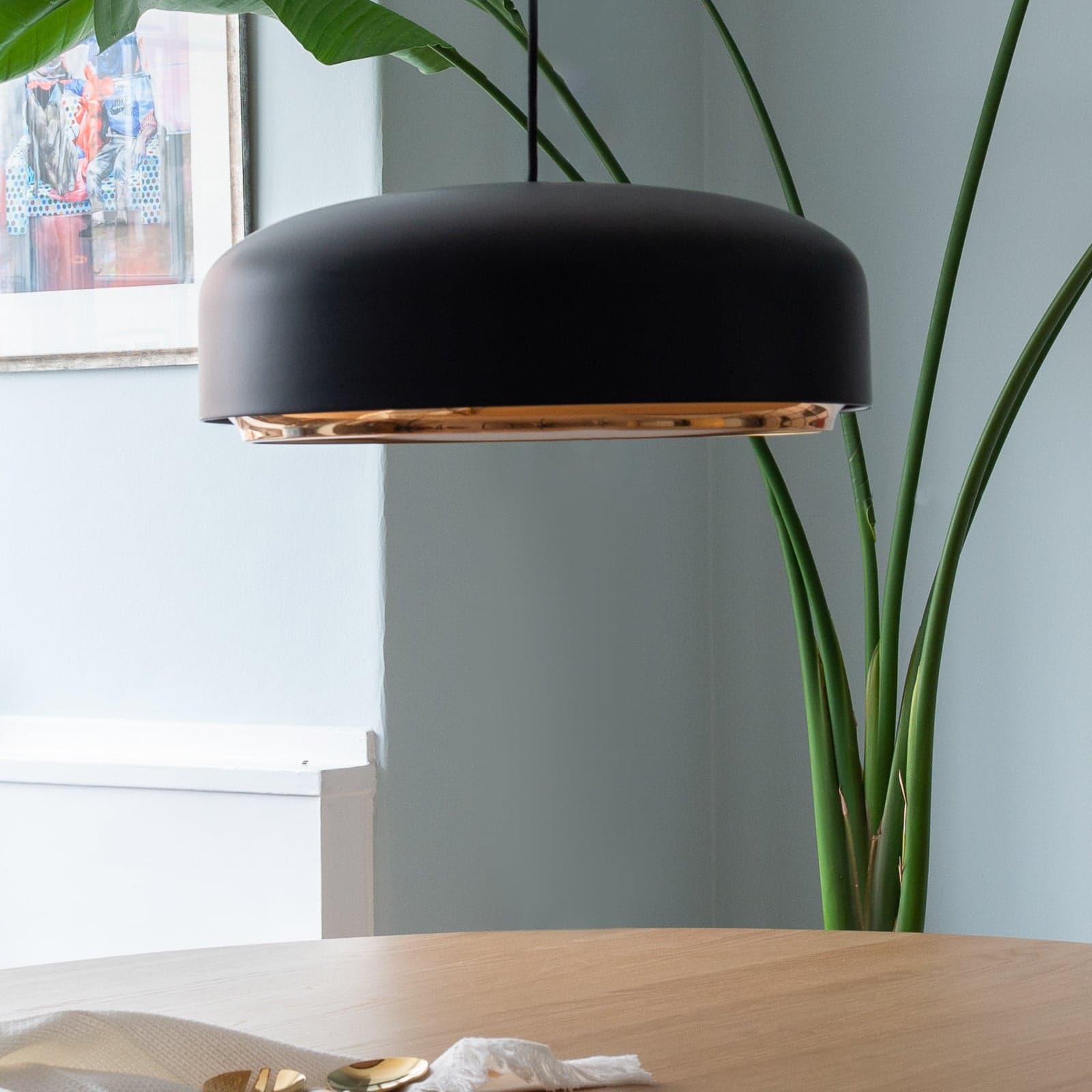 Hazel pendellampe Medium Black – UMAGE Hazel Medium - Stue - Design - Metall - Med en lyskilde