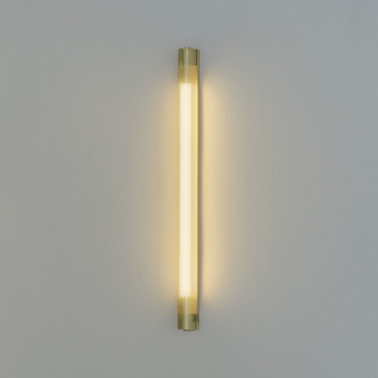 Radent vegglampe, messingfarget, H. 70 cm, G13 - GEJST - Stue - Metall - Med en lyskilde