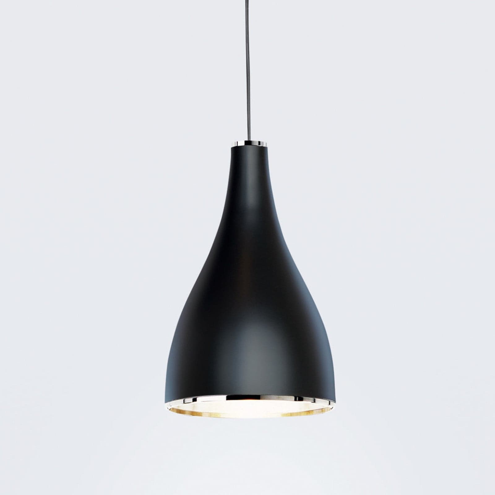 One Eighty L hengelampe, Ø 16 cm, svart - Serien.lighting One Eighty Suspension Adjustab Serien Lighting - Stue - Design - Metall - Med en lyskilde