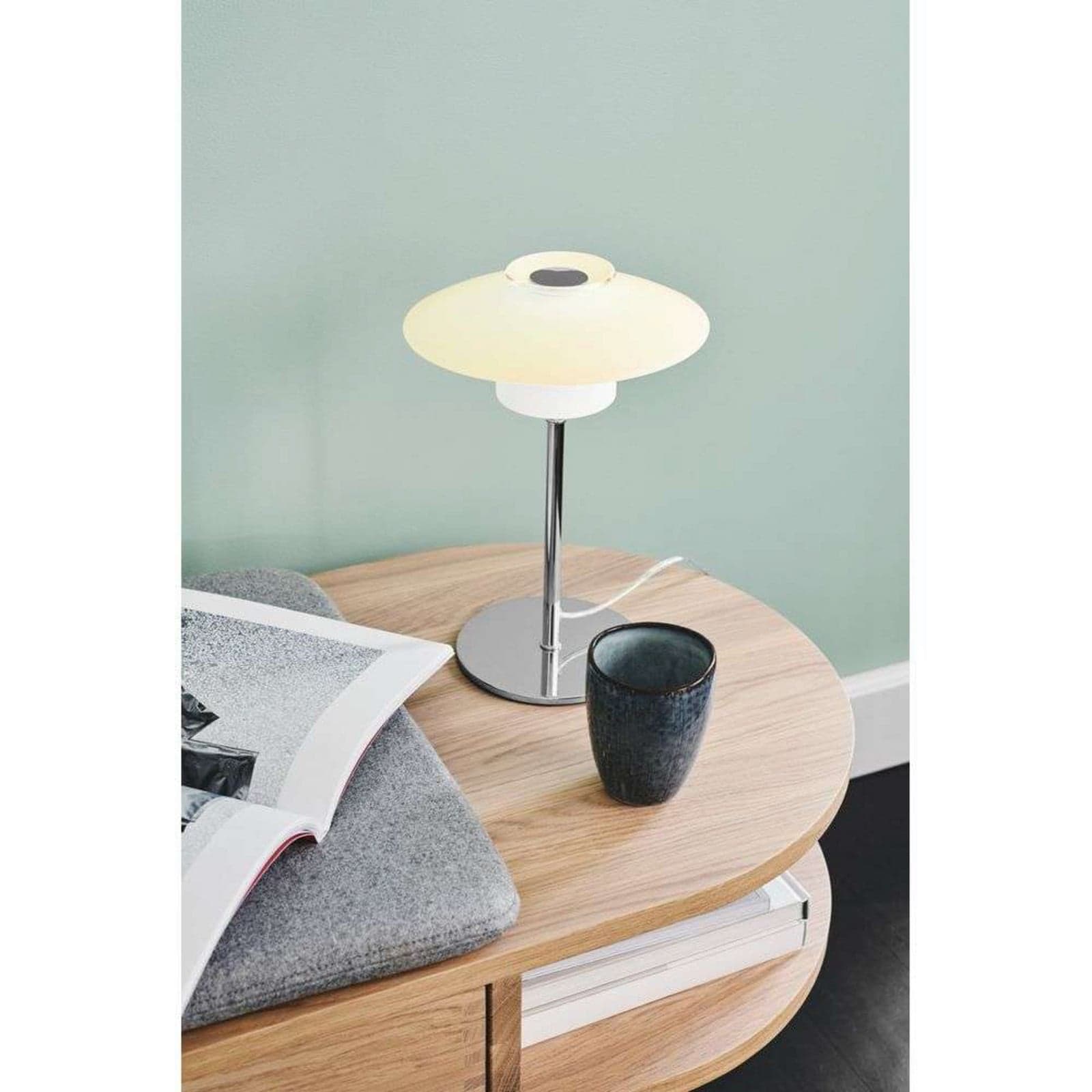 Scandinavia Bordlampe Ø20 Opal/Krom - Halo Design - Stue - Metall