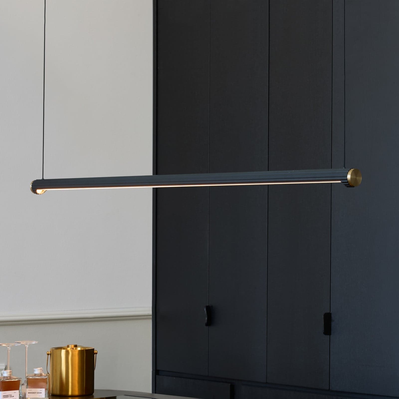 Velvet S1400 Switch LED-hengelampe, svart – LIGHT-POINT Velvet S1400 Switch Tune - Stue - Moderne - Aluminium - Med en lyskilde