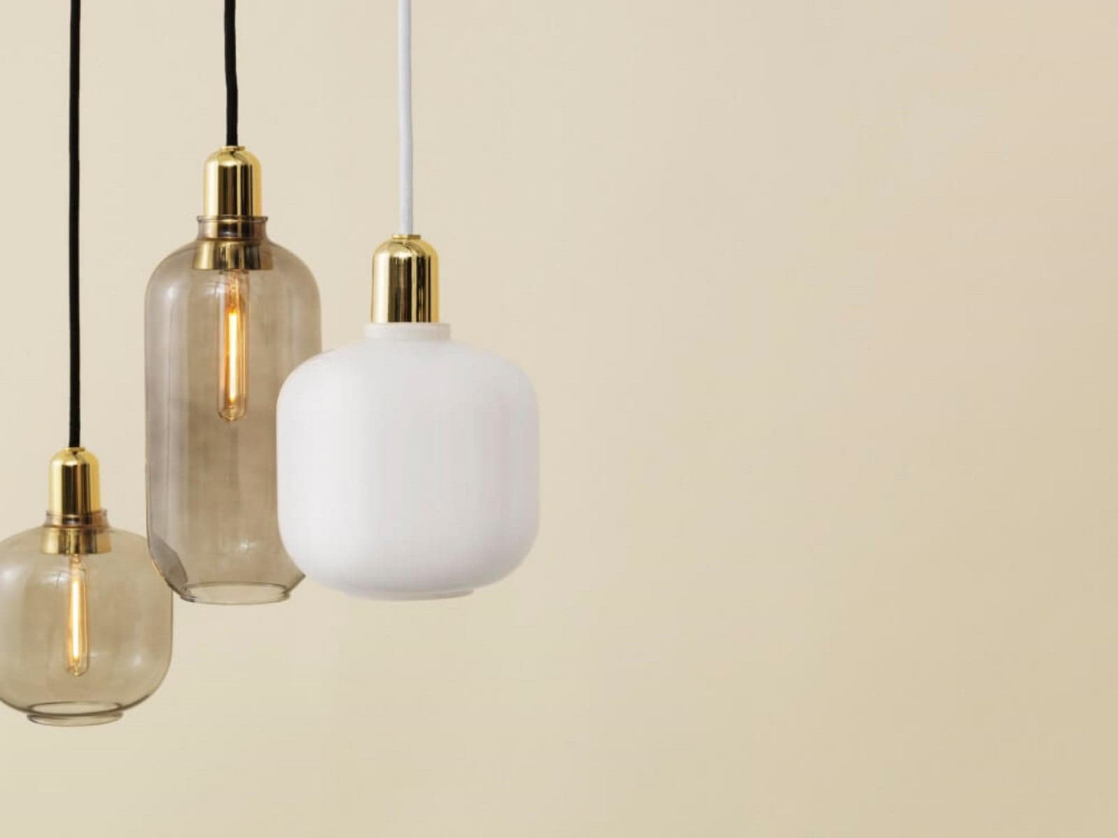Amp Pendel Small Røyk/Messing - Normann Copenhagen - Stue - Glass