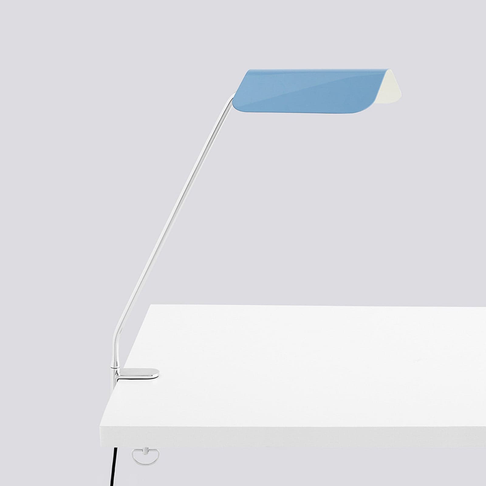 Apex klemmelampe, pastellblå, høyde 43 cm, E14, stål – HAY - Arbeidsrom / kontor - Design - Metall - Med en lyskilde