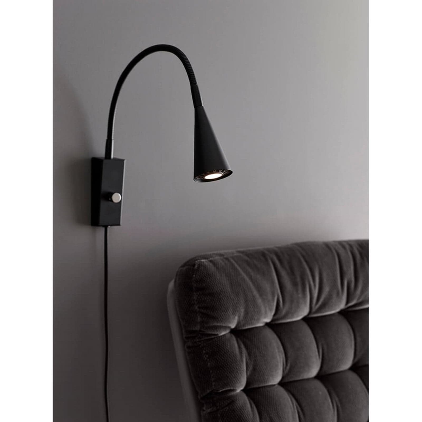 Ledro Vegglampe Matt Hvit LED 12V Dimmbar - Belid - Soverom - Metall