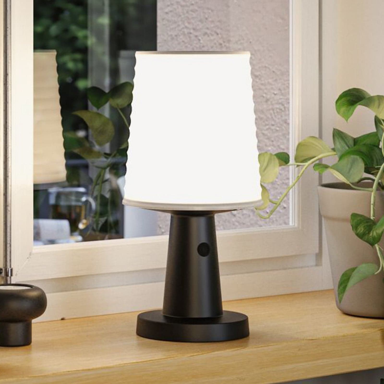Ilanga LED-solcelledrevet bordlampe, antrasitt, 30 cm, IP44 – Paulmann - Terrasse - Moderne - Plast - Med en lyskilde