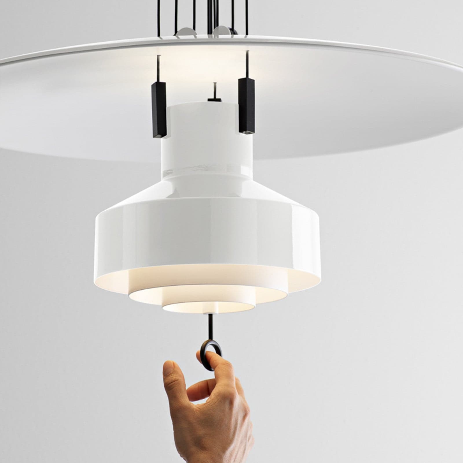 Saliscendi LED-hengelampe, hvit - Stilnovo - Stue - Design - Metall - Med en lyskilde