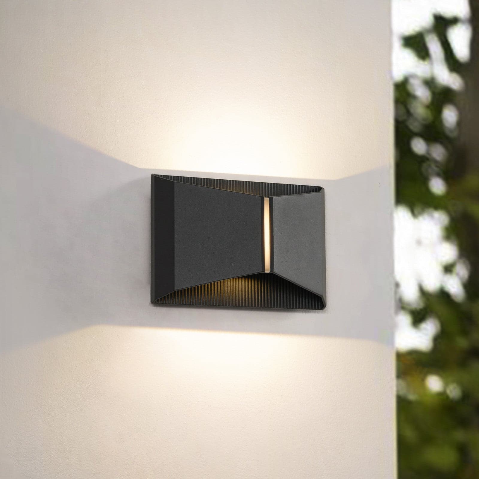 Anlira utendørs LED-vegglampe, opp og ned, IP65, svart – Lindby - Terrasse - Moderne - Metall - Kantet