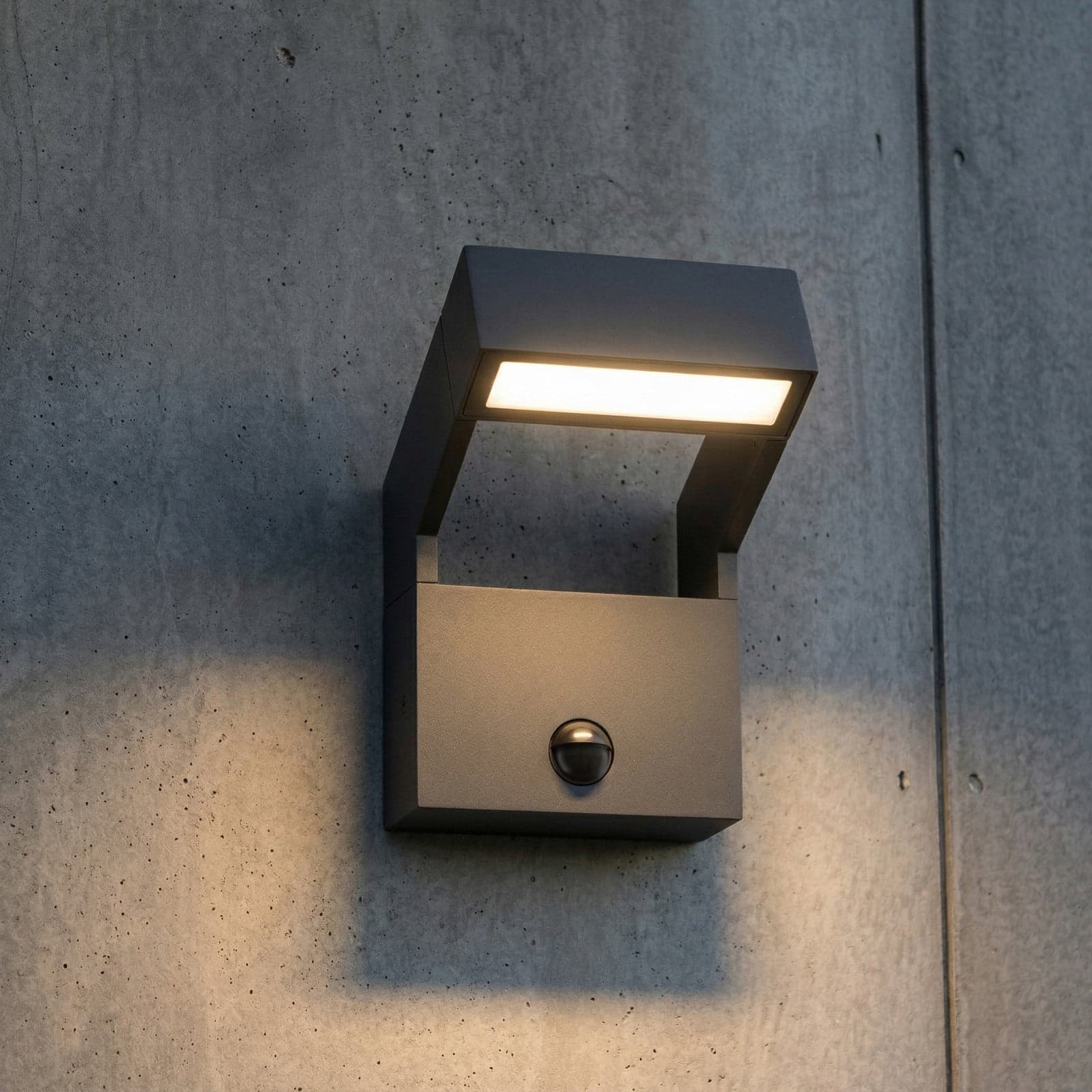 Kovato utendørs LED-vegglampe, sensor, mørkegrå IP65 - Arcchio - Moderne - Metall - Kantet
