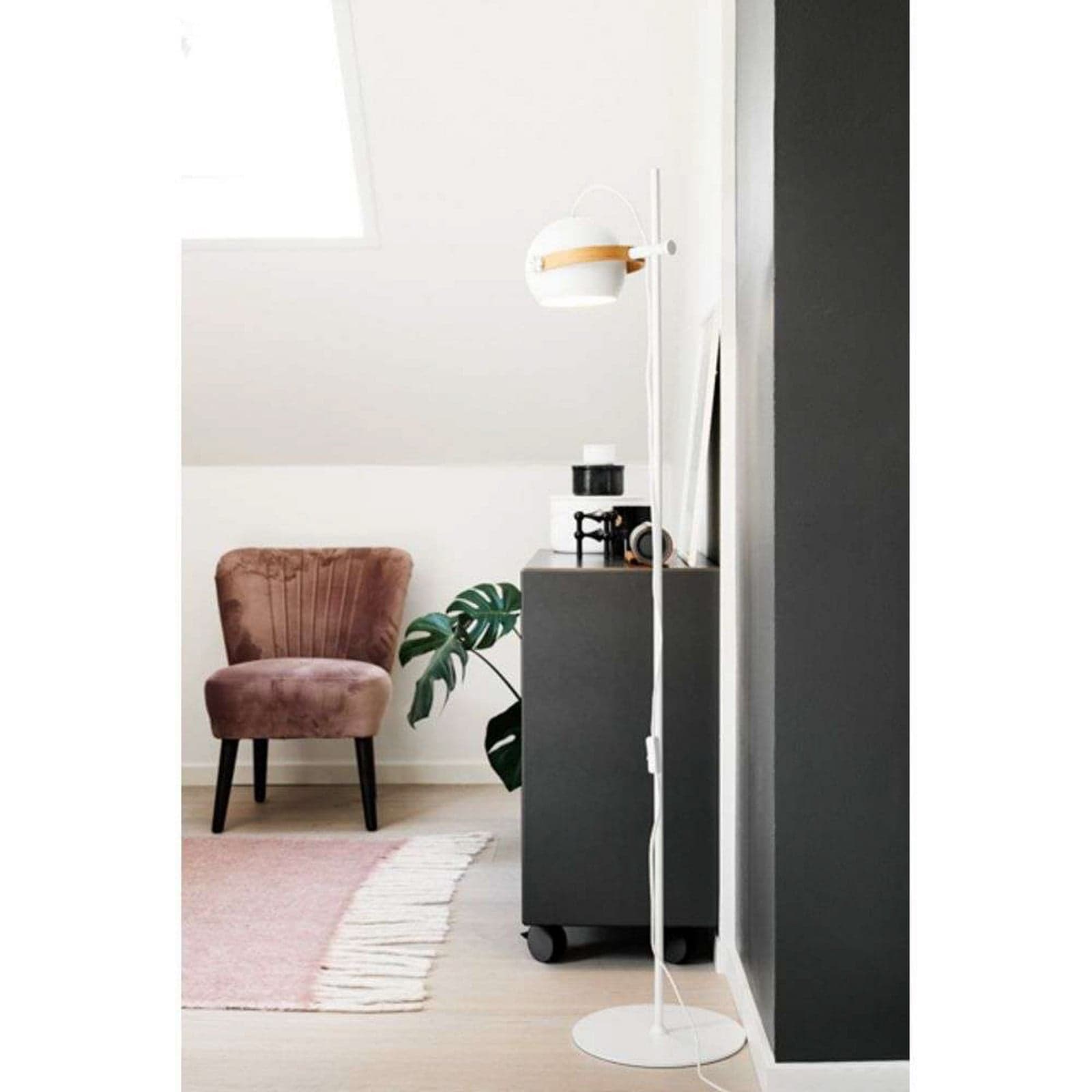 D.C Gulvlampe Ø18 Black/Oak - Halo Design - Stue - Glass
