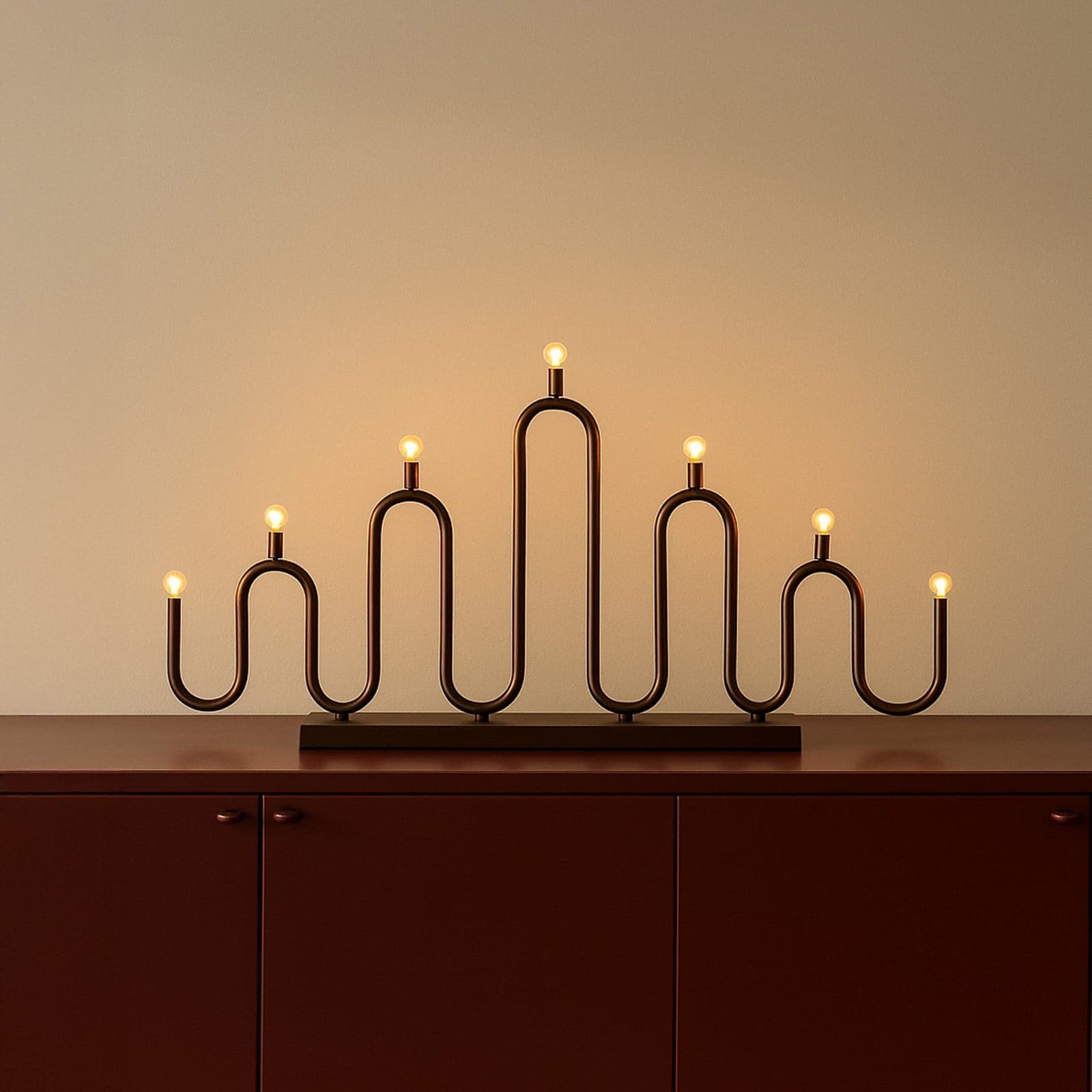 Noel 7-lysestake 76 cm bronse – Globen Lighting - Skandinavisk - Metall - Med flere lyskilder