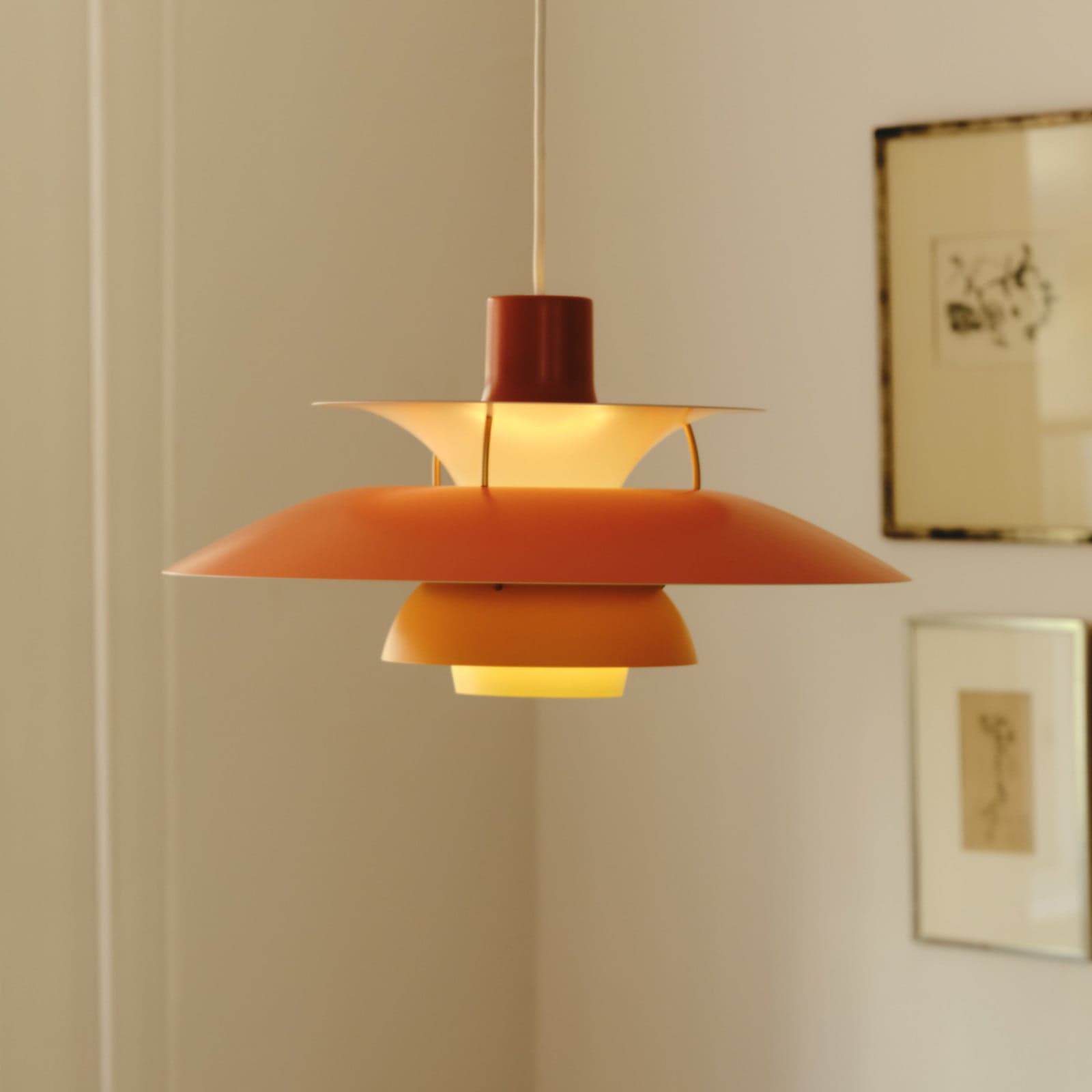 PH 5 500 pendellampe i farger fra oransje – Louis Poulsen - Stue - Design - Metall - Med en lyskilde